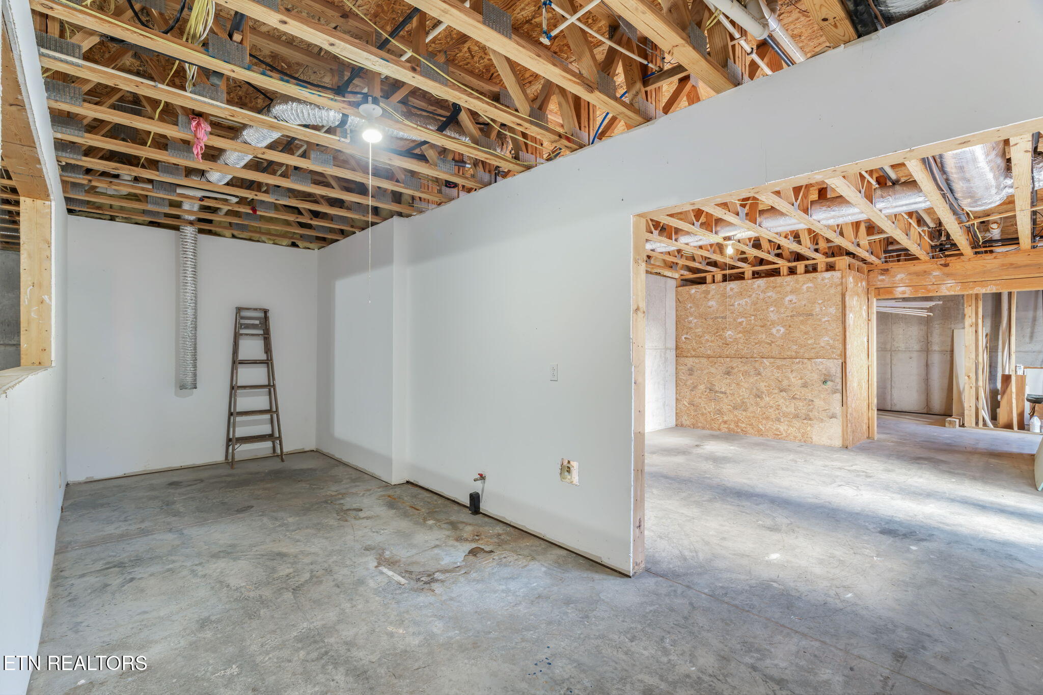 321 Peach Orchard Road Clinton TN 37716