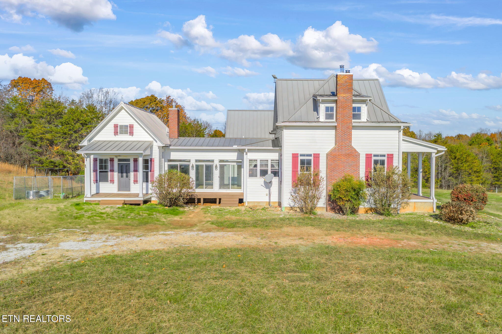 321 Peach Orchard Road Clinton TN 37716