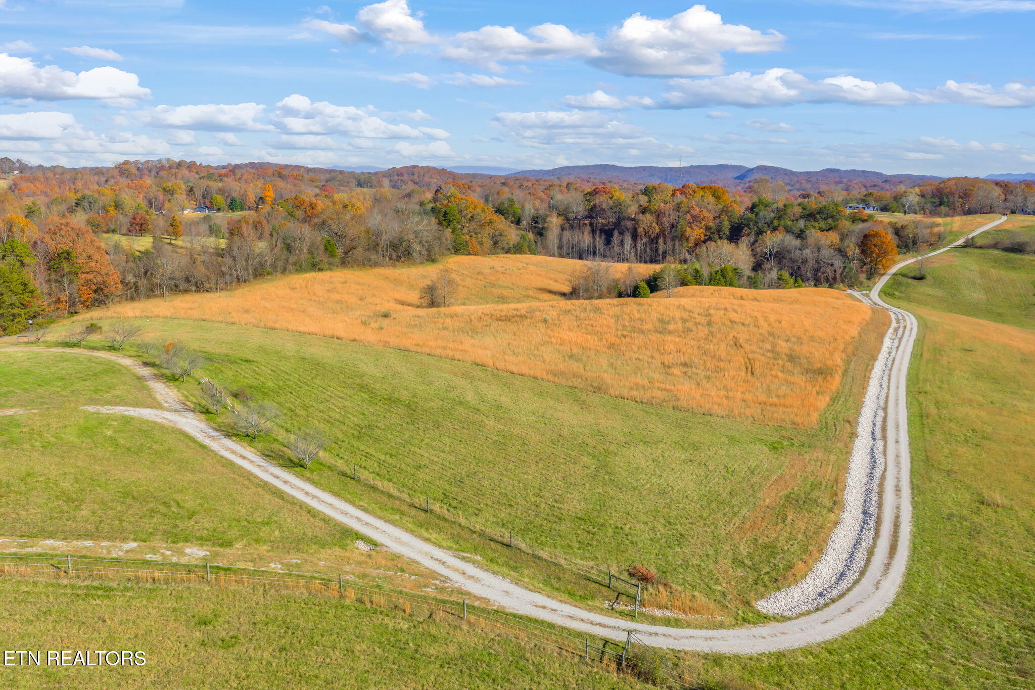 321 Peach Orchard Road Clinton TN 37716