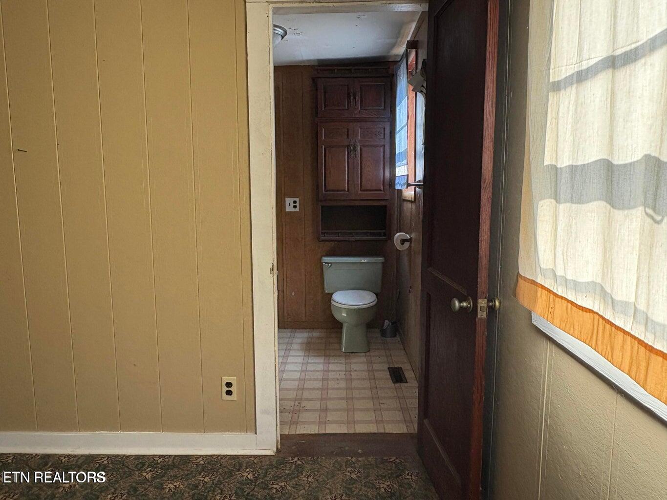 498 W Rhea Avenue Spring City TN 37381
