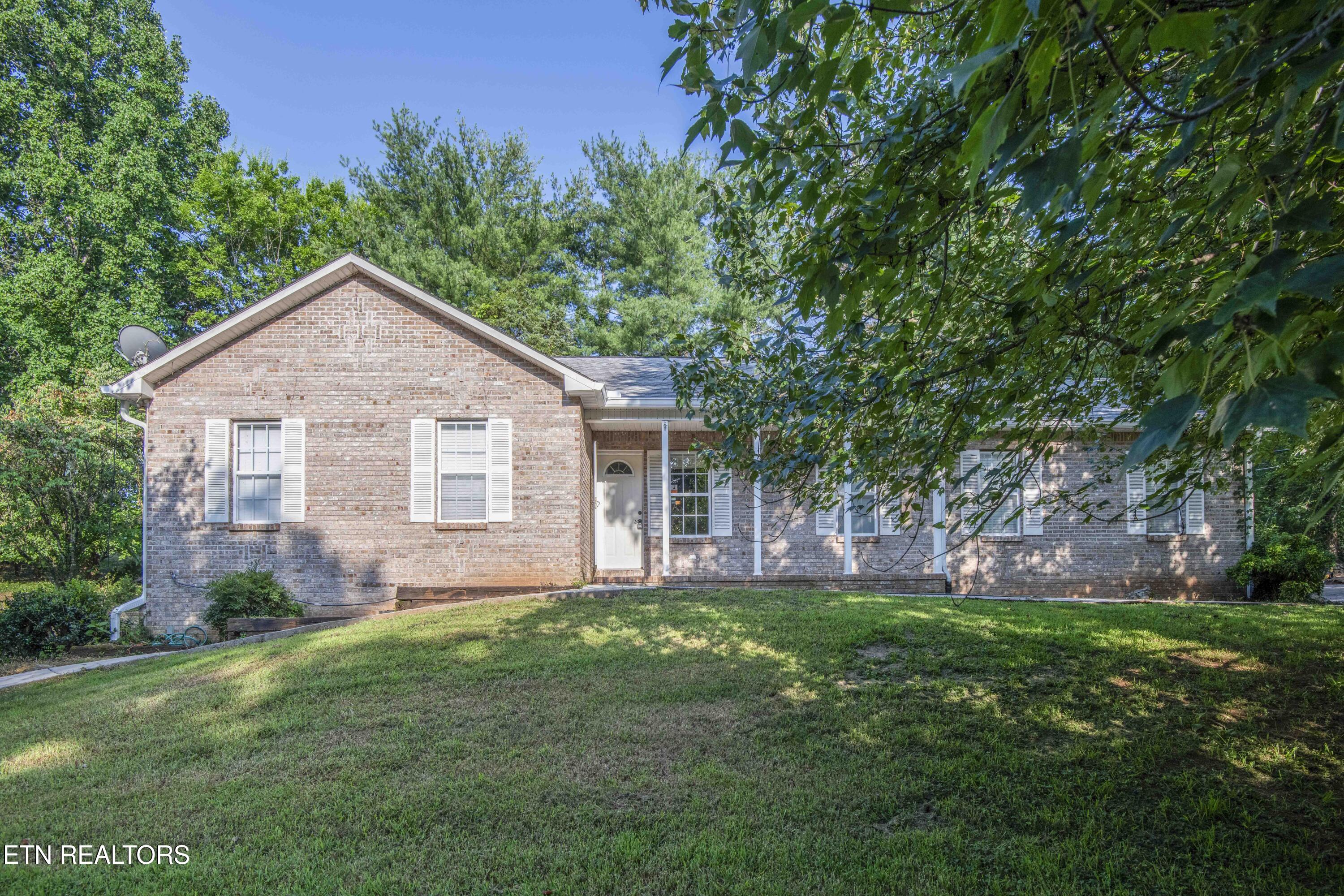 104 Blackberry Ridge Drive Lenoir City TN 37772