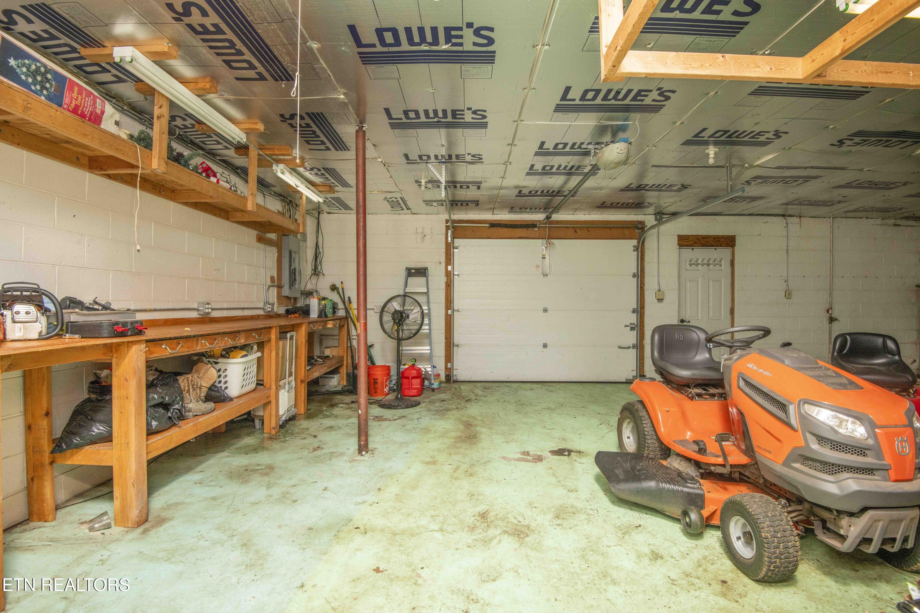 104 Blackberry Ridge Drive Lenoir City TN 37772
