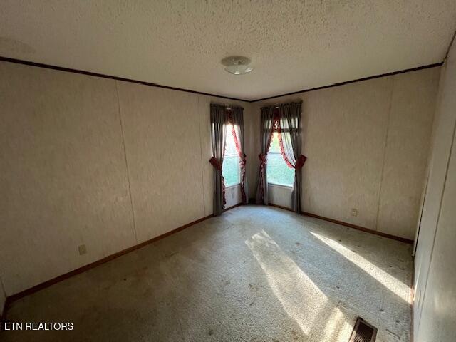 1648 Dutch Valley Road Clinton TN 37716