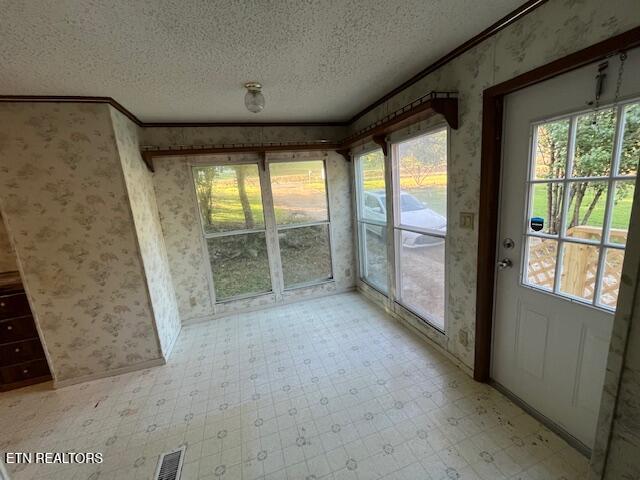1648 Dutch Valley Road Clinton TN 37716