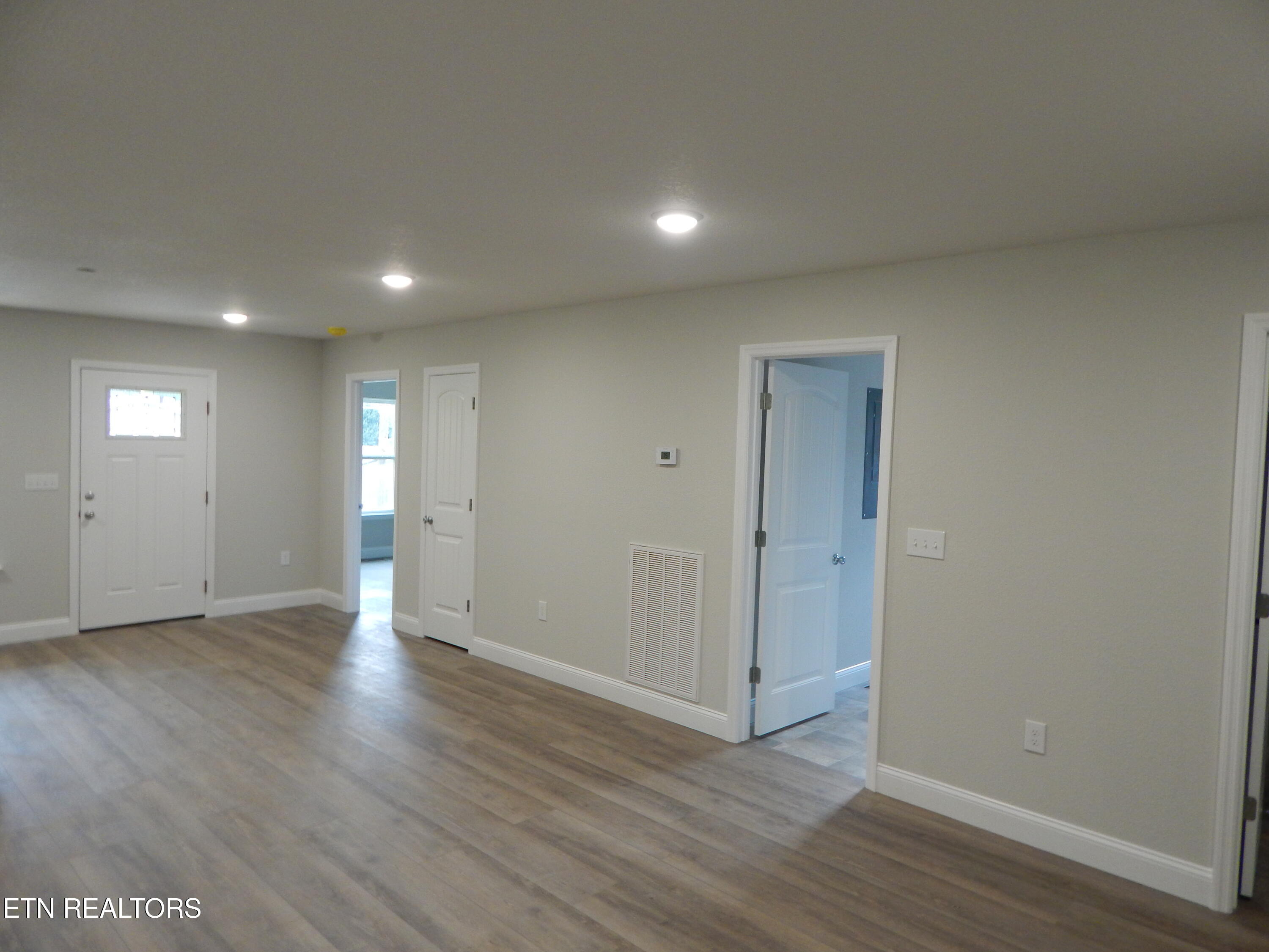 201 Kelsey Street Etowah TN 37331