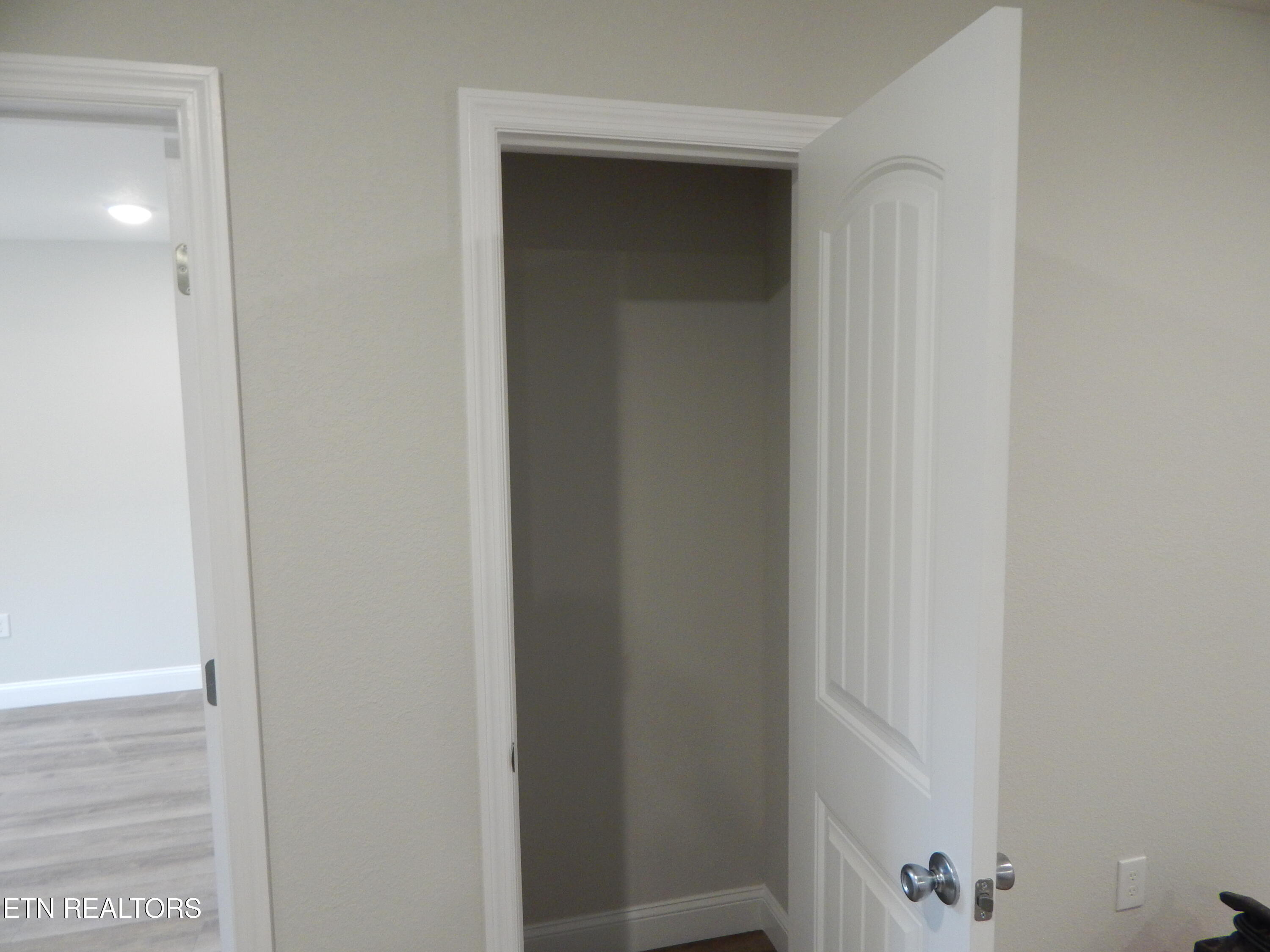 201 Kelsey Street Etowah TN 37331