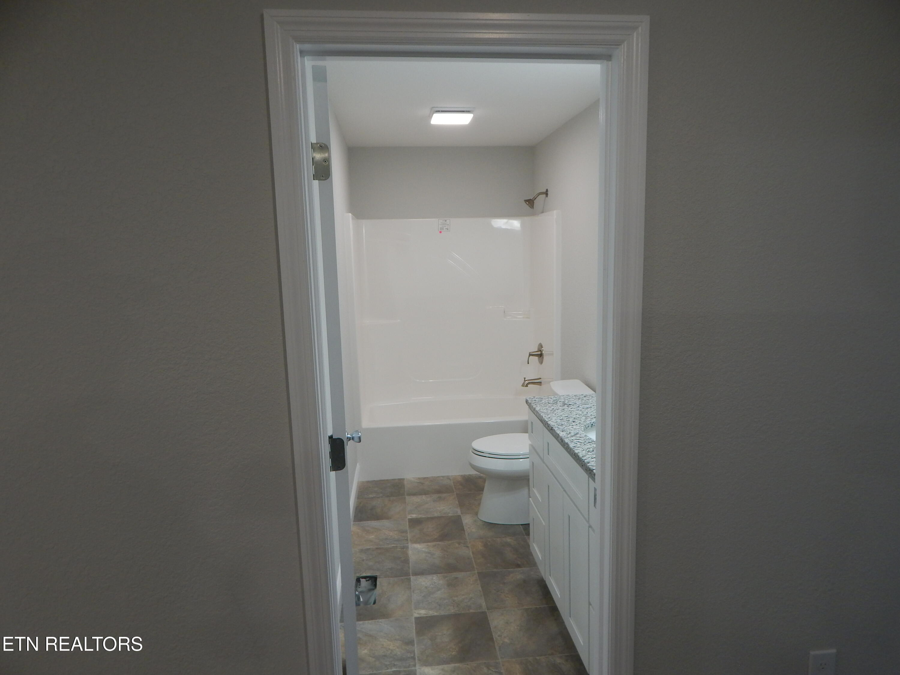 201 Kelsey Street Etowah TN 37331