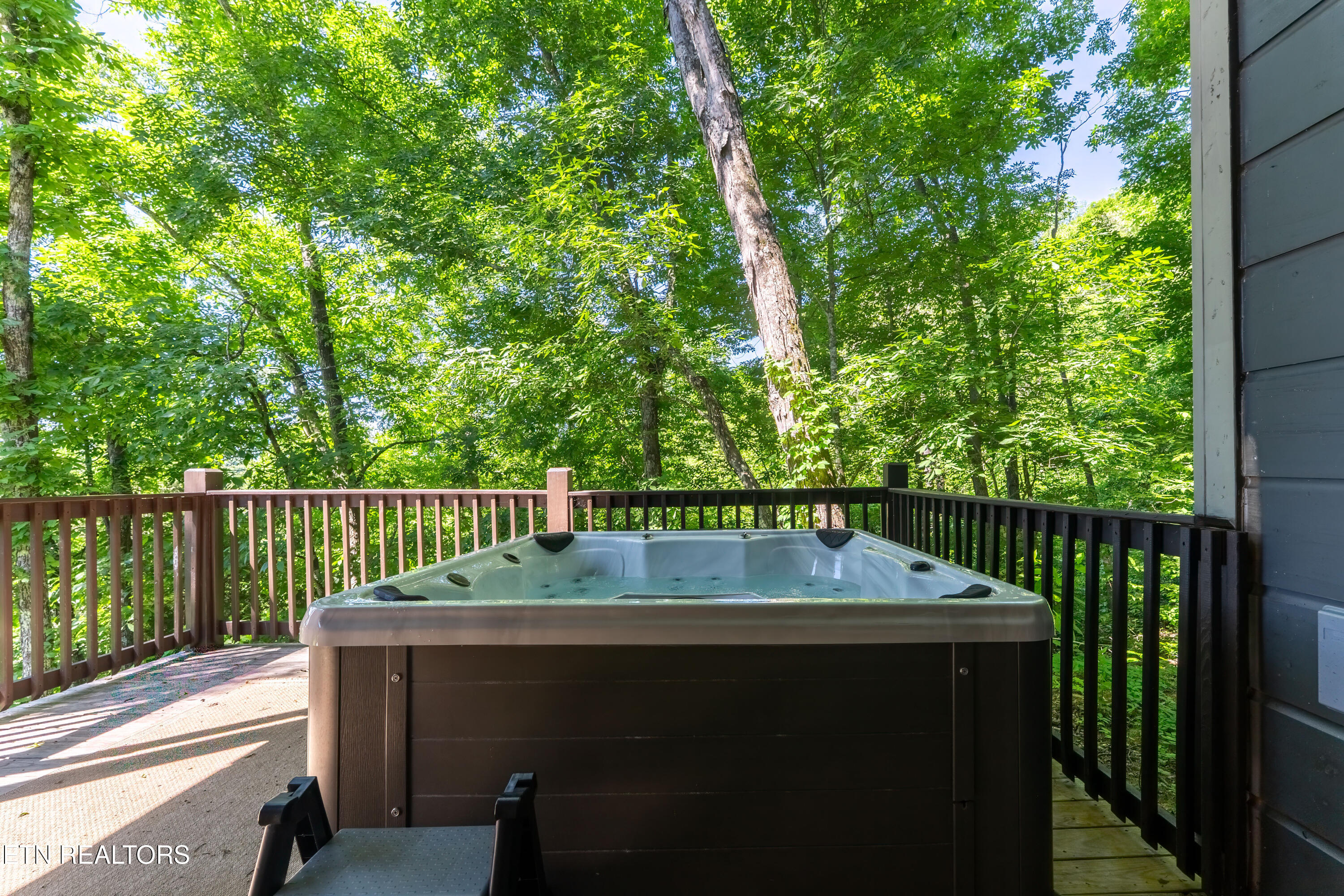 2127 Eagle Feather Drive Sevierville TN 37876