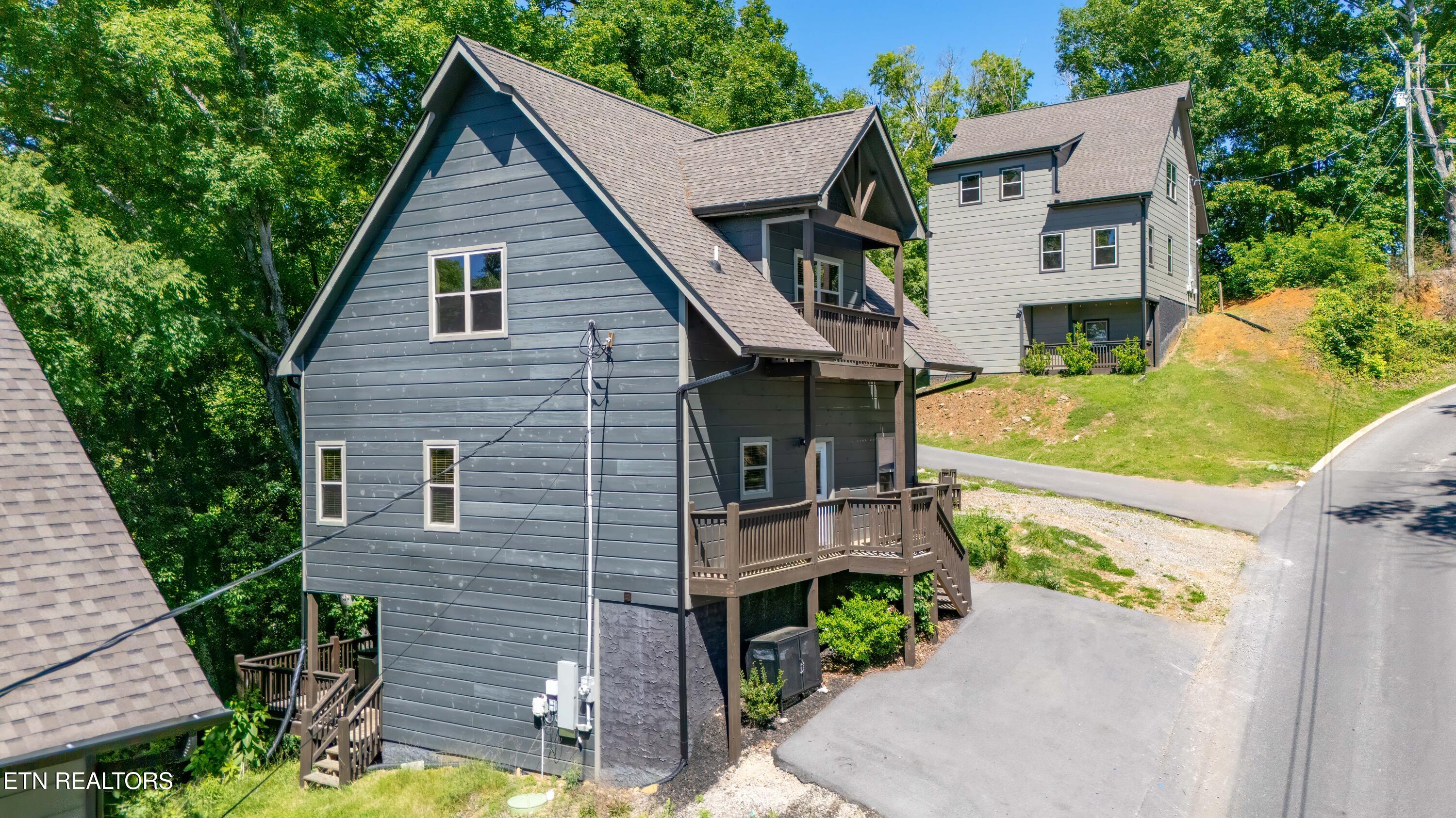 2127 Eagle Feather Drive Sevierville TN 37876