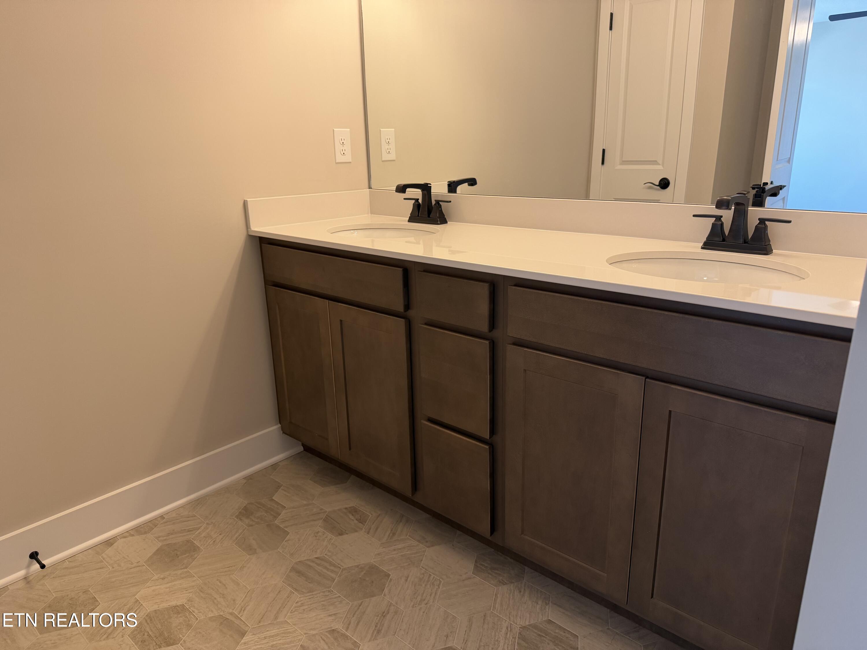 108 Thornberry Road Oak Ridge TN 37830