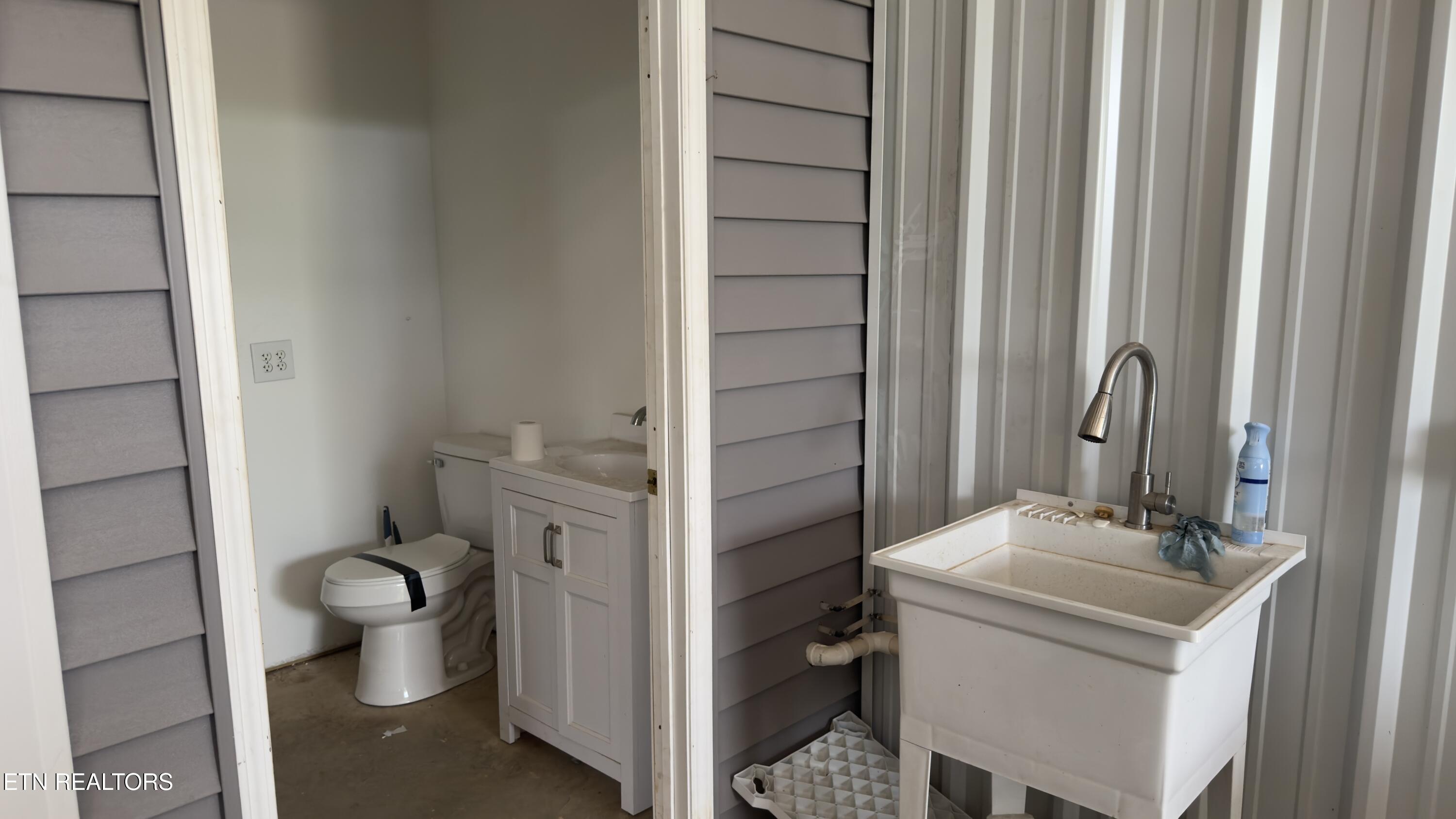 2662 Louisville Road Maryville TN 37801