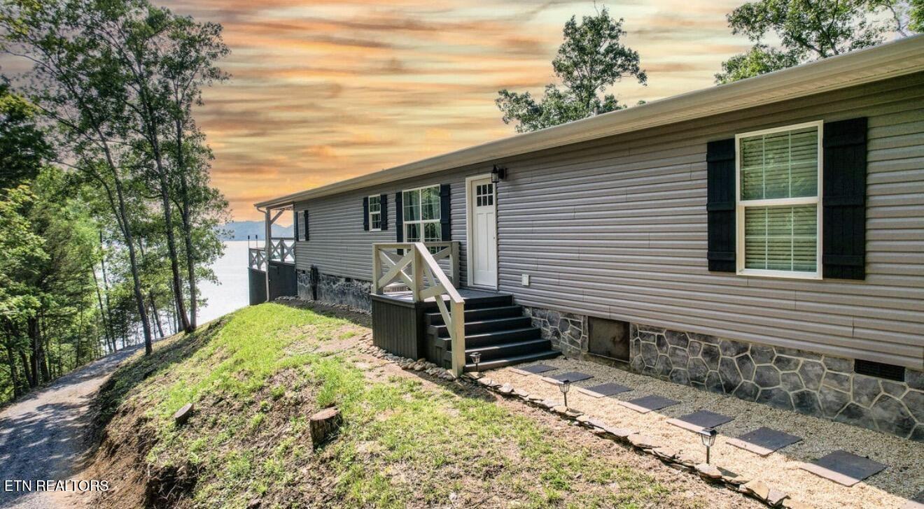 2023 Paradise Hills Road Dandridge TN 37725