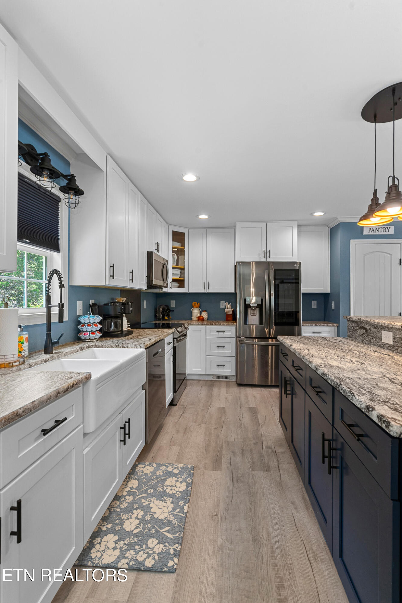 2023 Paradise Hills Road Dandridge TN 37725