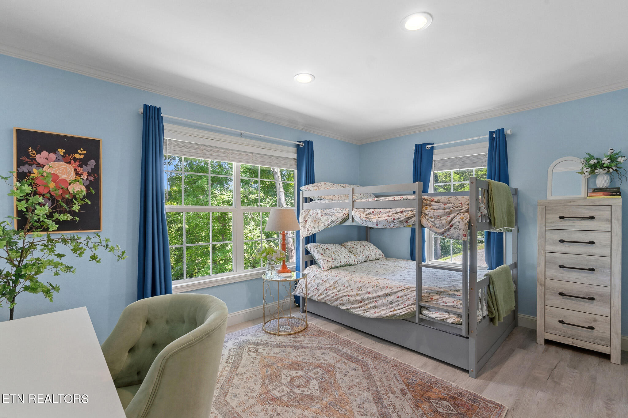 2023 Paradise Hills Road Dandridge TN 37725