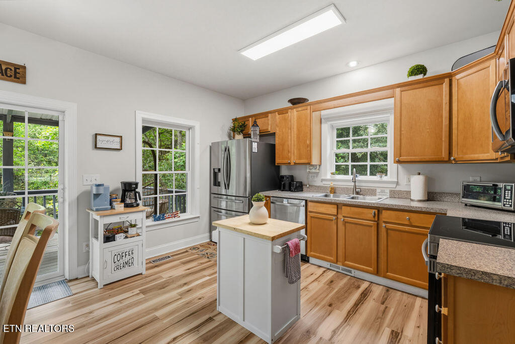 210 Wahuhu Lane Loudon TN 37774