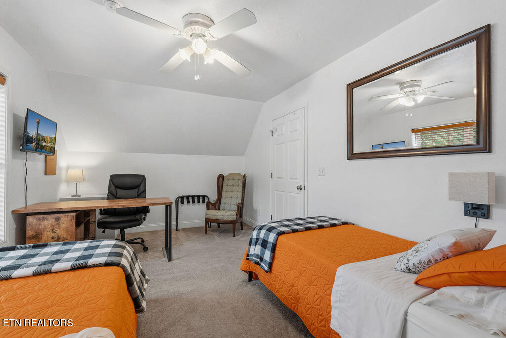 210 Wahuhu Lane Loudon TN 37774