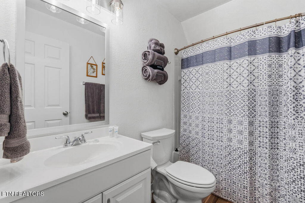 210 Wahuhu Lane Loudon TN 37774