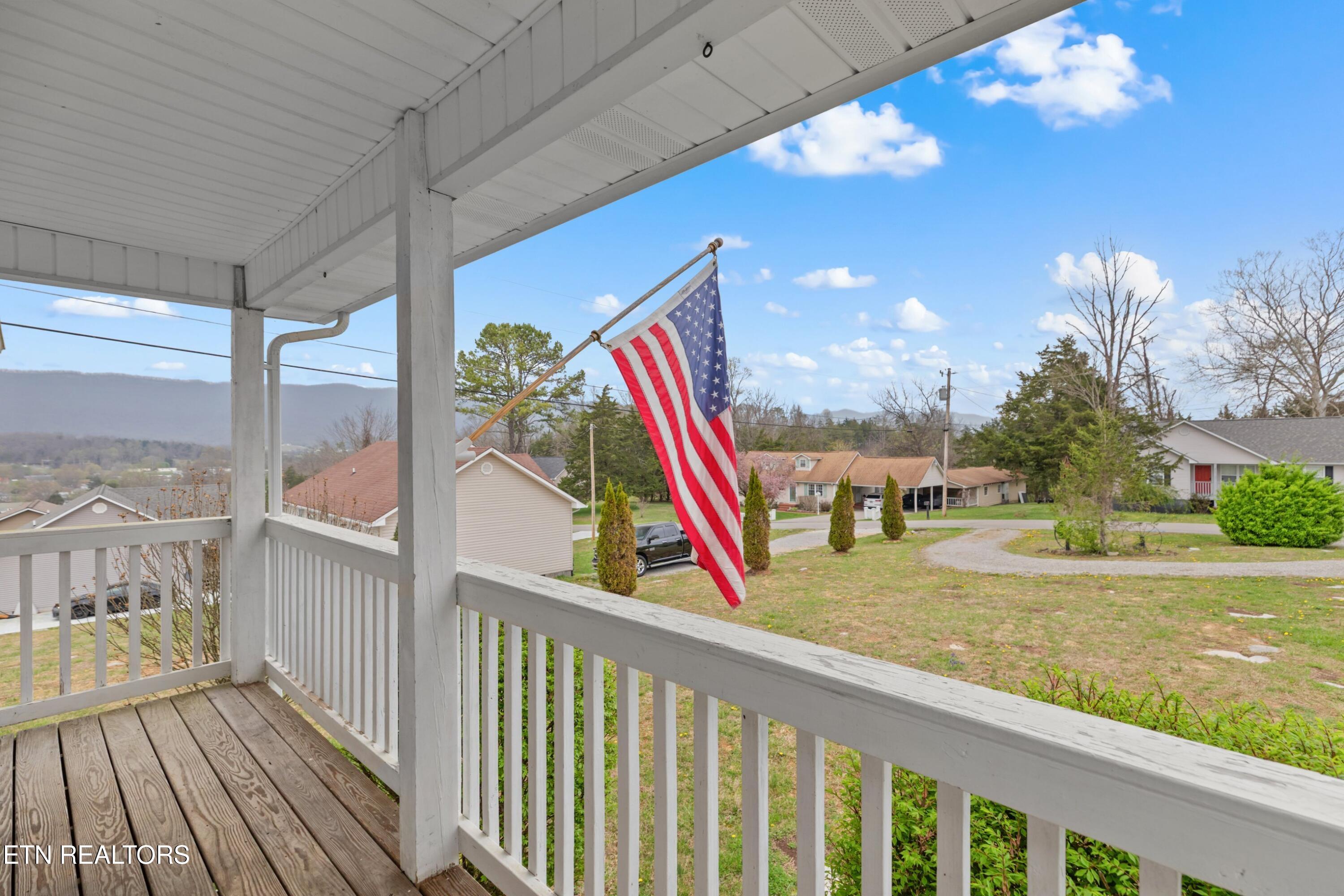 202 Sandy Circle Lafollette TN 37766