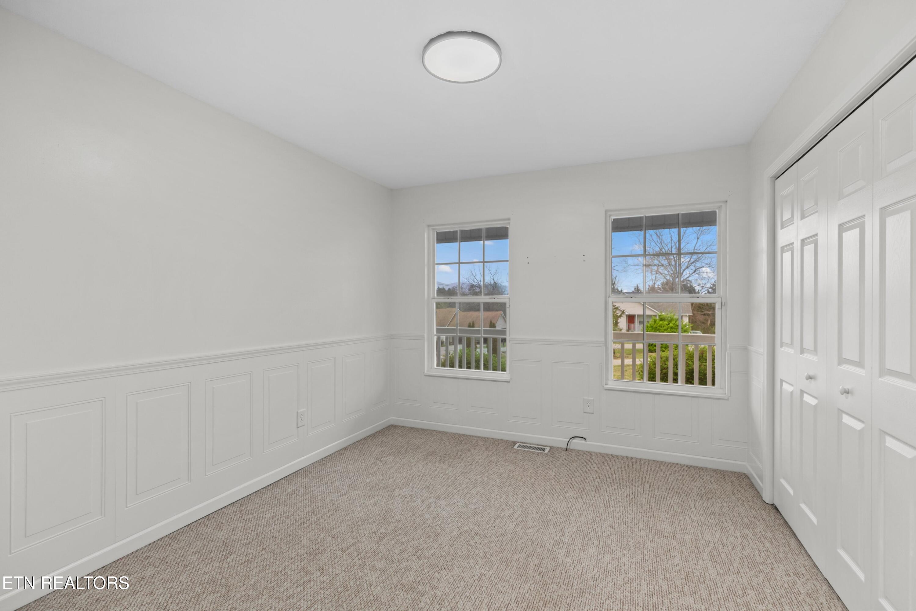 202 Sandy Circle Lafollette TN 37766