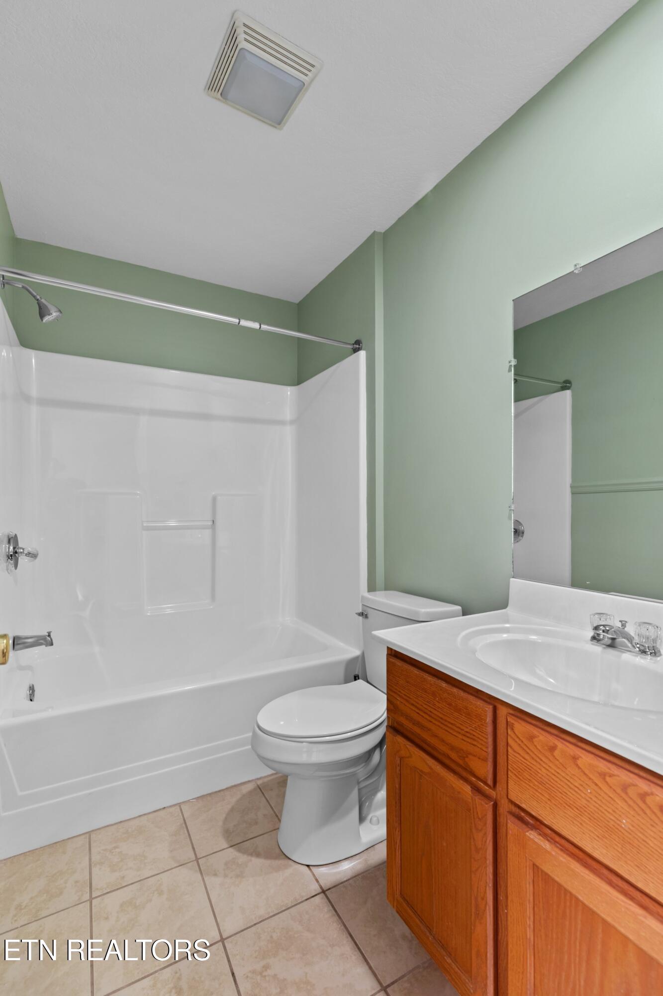 202 Sandy Circle Lafollette TN 37766