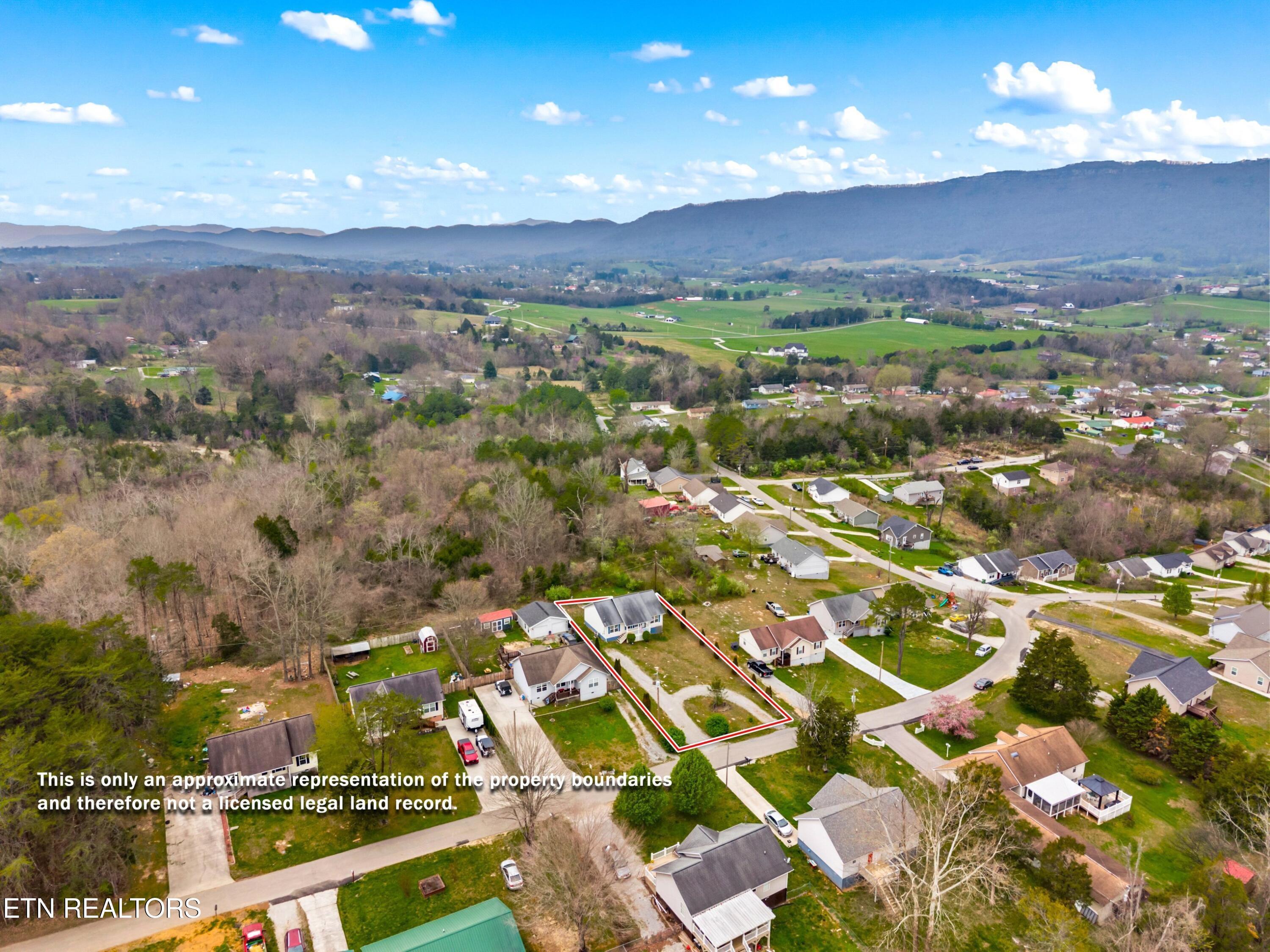 202 Sandy Circle Lafollette TN 37766