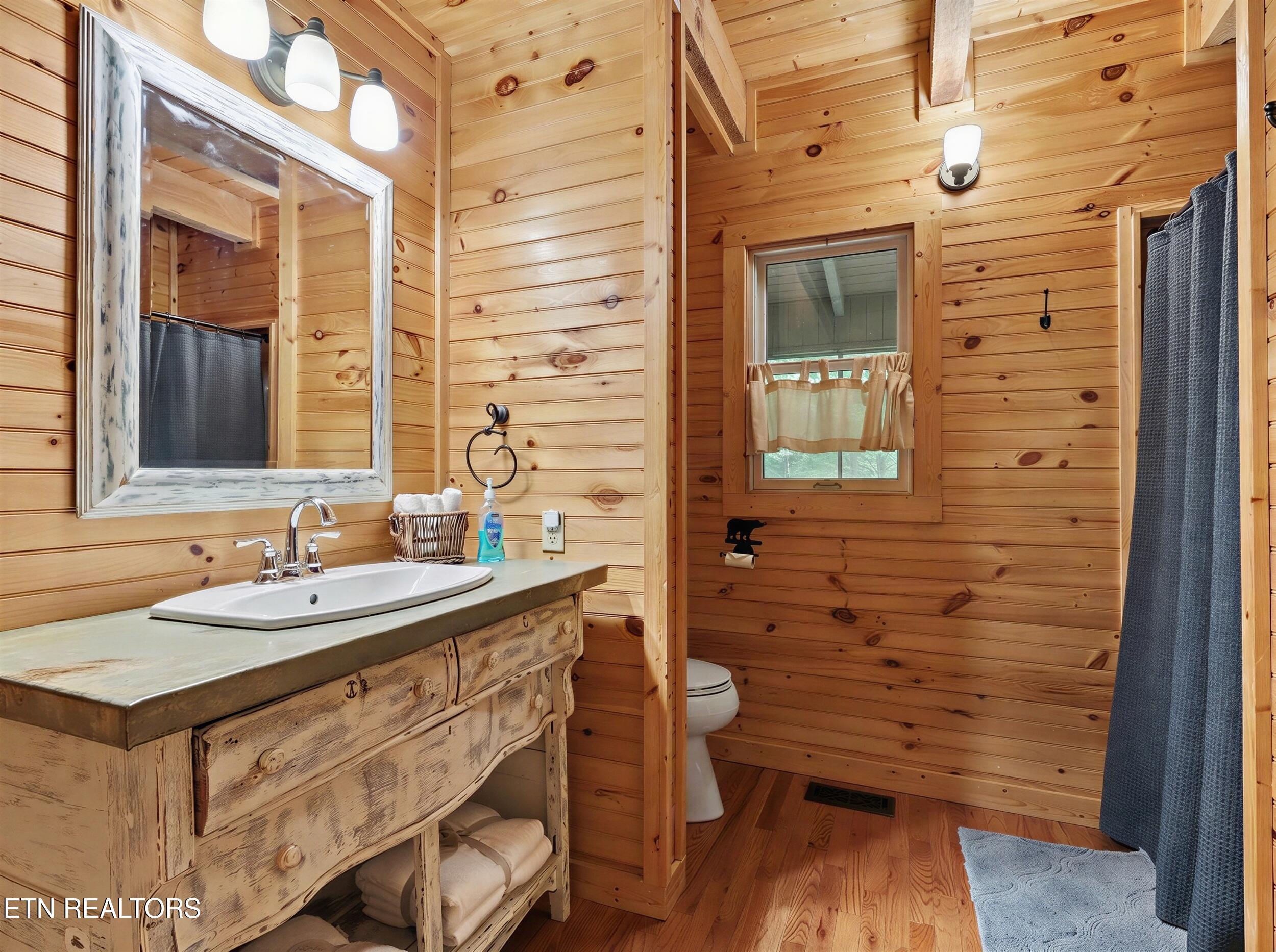 1006 Dry Valley Road Townsend TN 37882