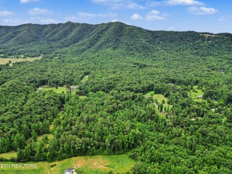 1006 Dry Valley Road Townsend TN 37882