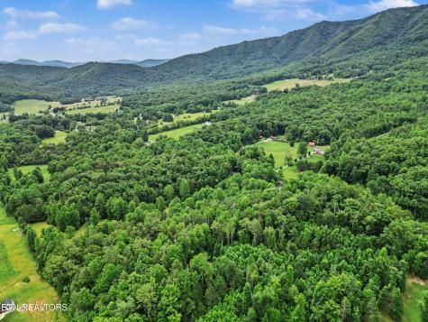 1006 Dry Valley Road Townsend TN 37882