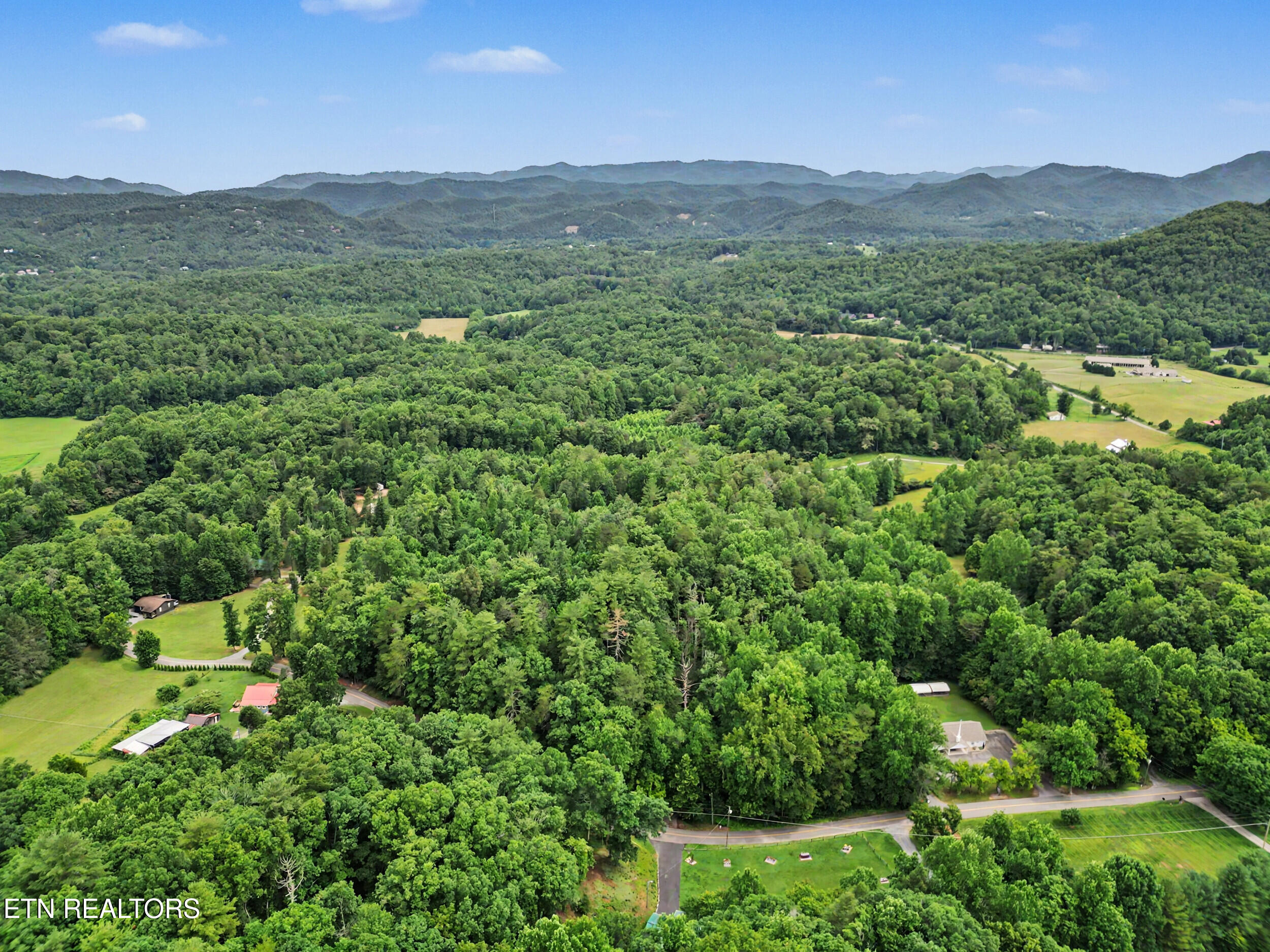 1006 Dry Valley Road Townsend TN 37882