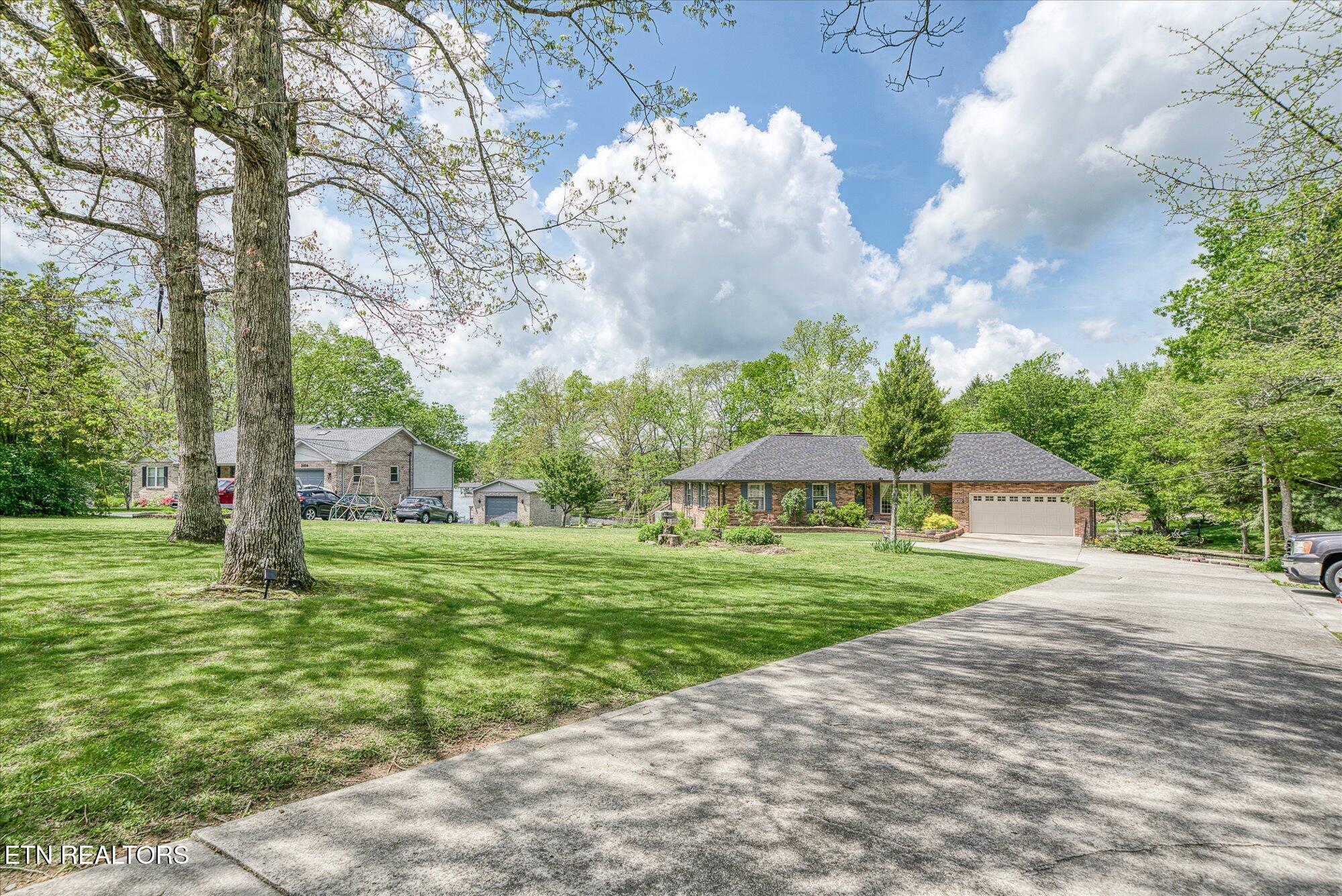 2012 Cravens Drive Crossville TN 38572