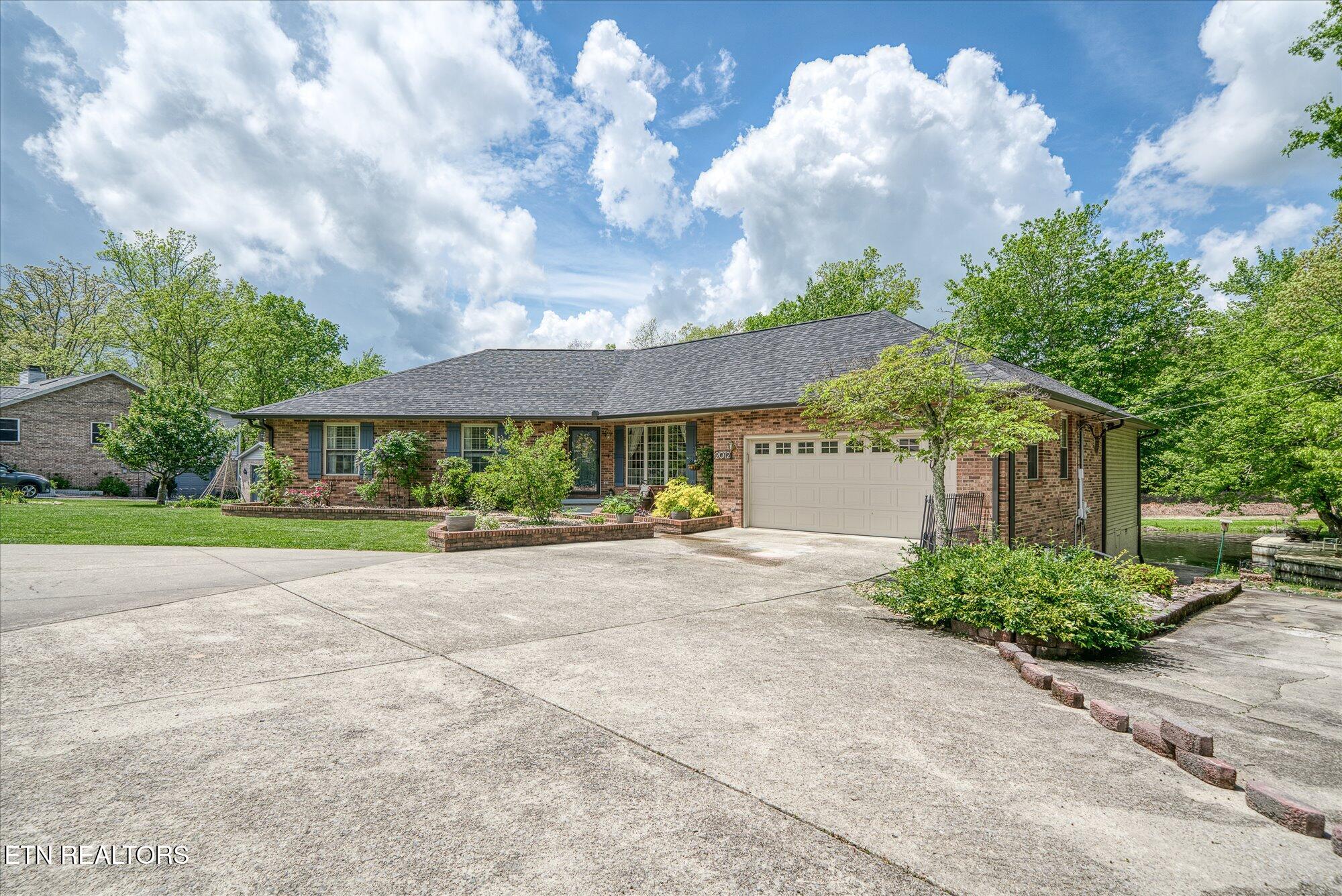 2012 Cravens Drive Crossville TN 38572