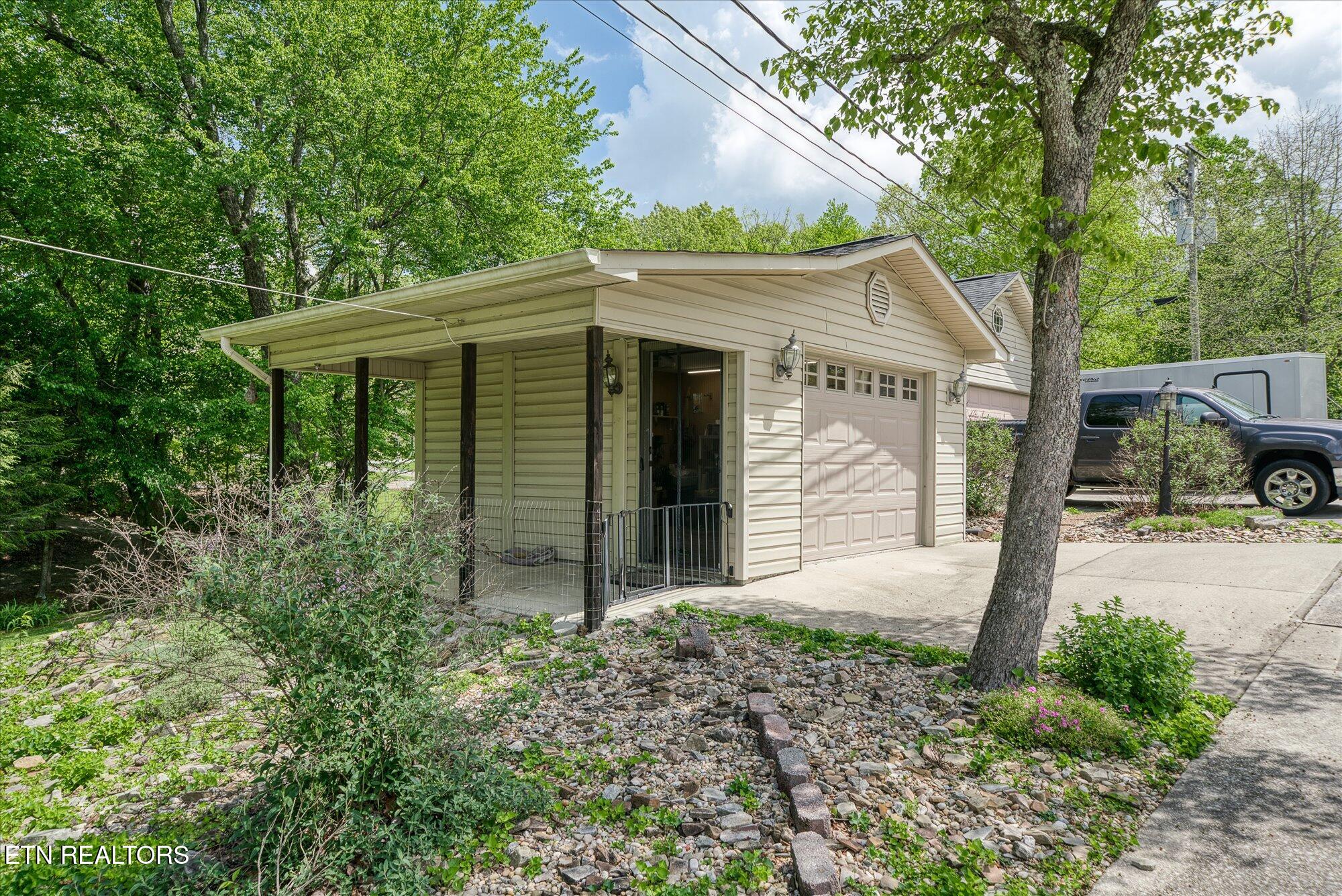 2012 Cravens Drive Crossville TN 38572