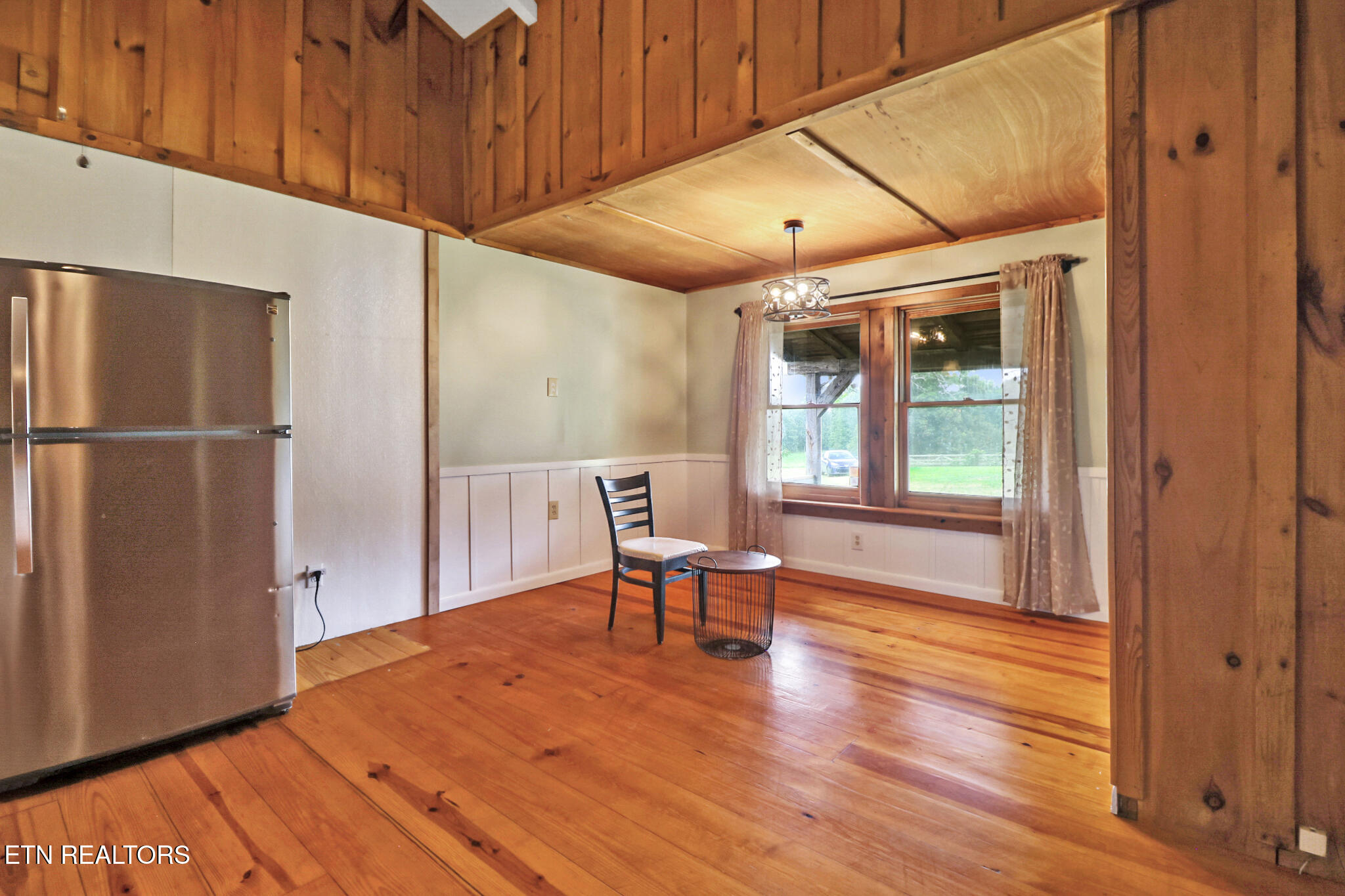252 Carlie Lane Deer Lodge TN 37726