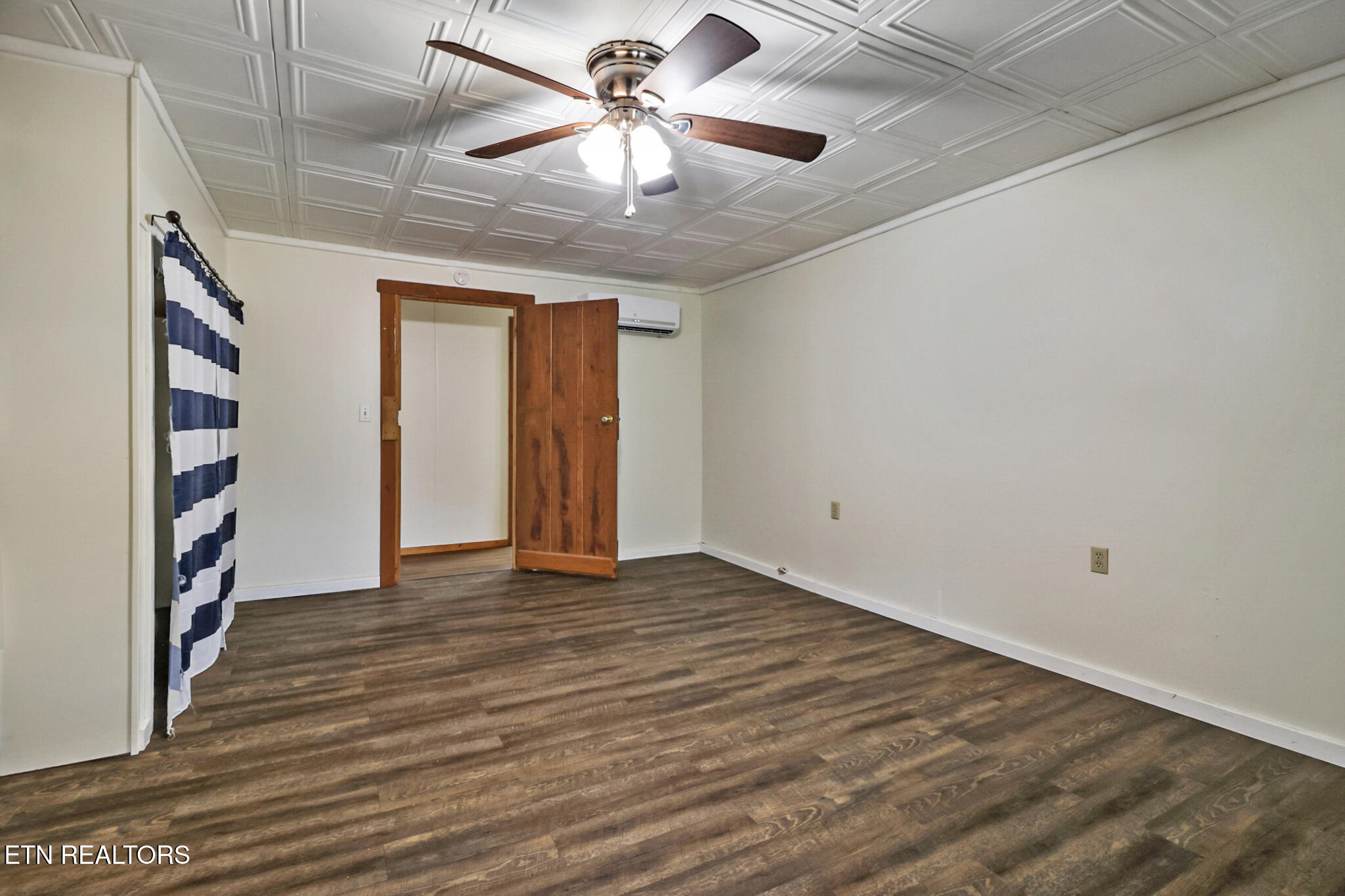 252 Carlie Lane Deer Lodge TN 37726