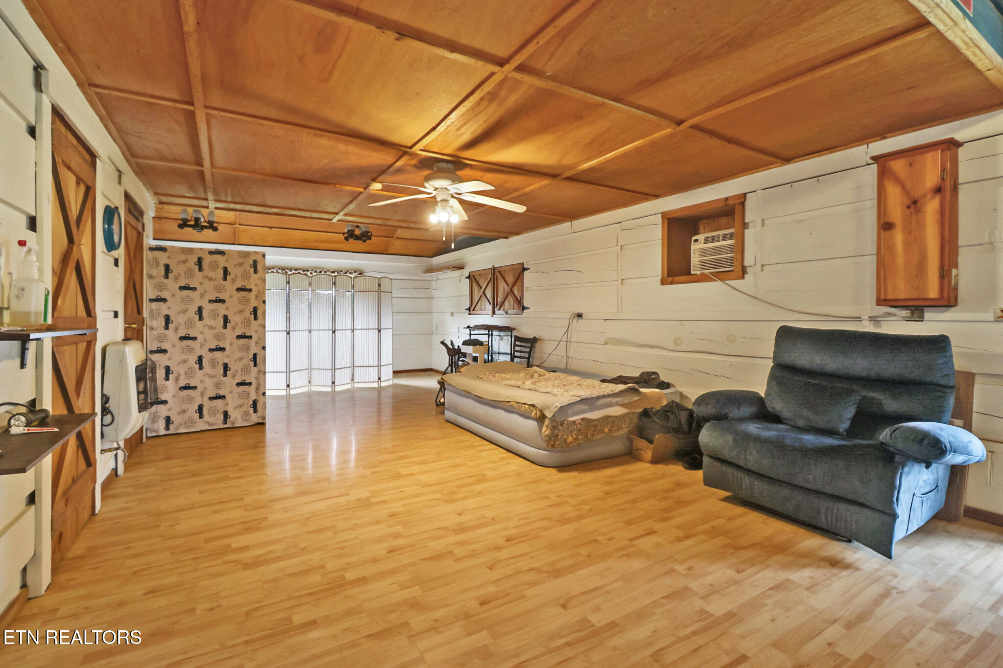 252 Carlie Lane Deer Lodge TN 37726