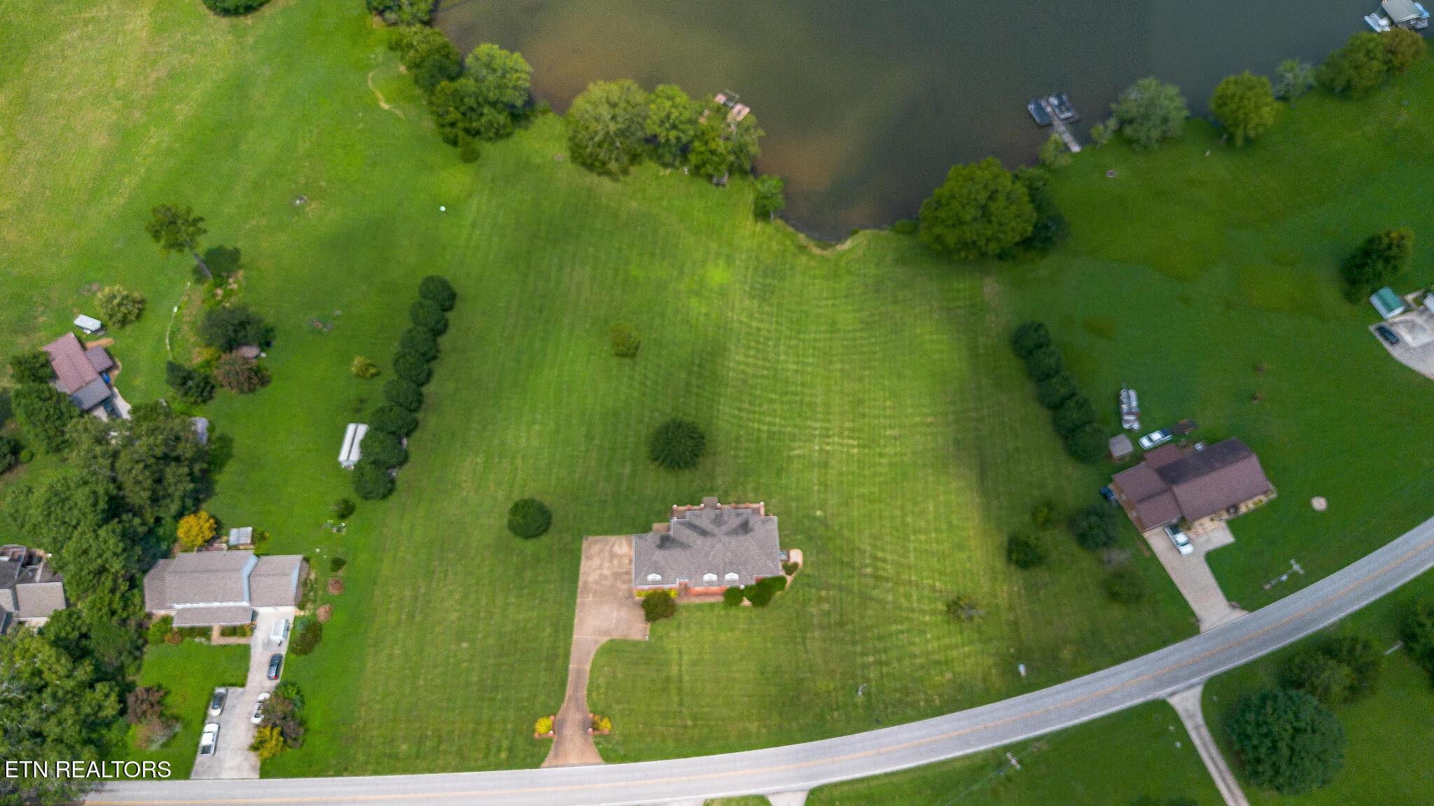 662 River Road Kingston TN 37763