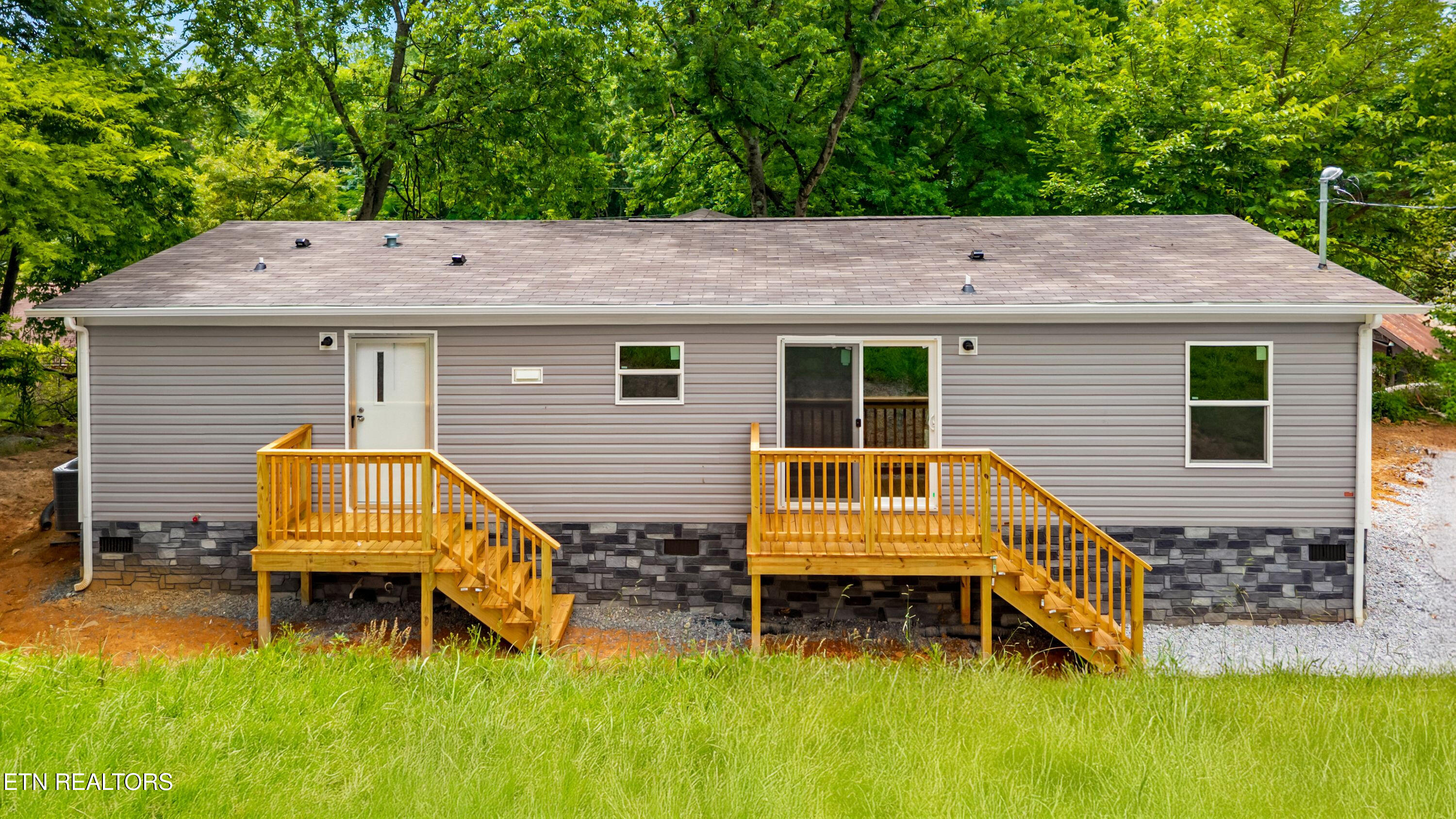 591 Freeman Avenue Newport TN 37821