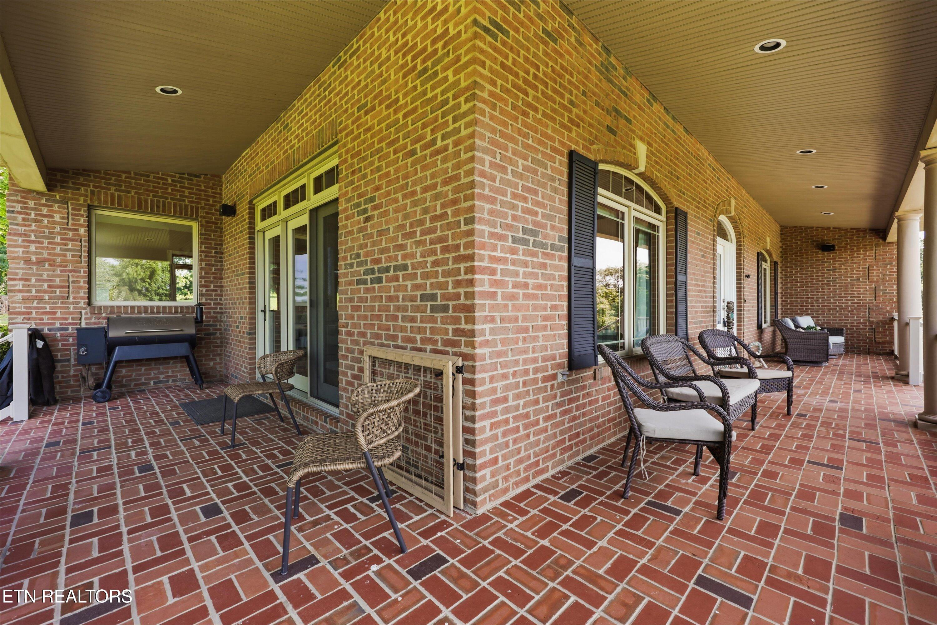 176 Apple Tree Drive Clinton TN 37716