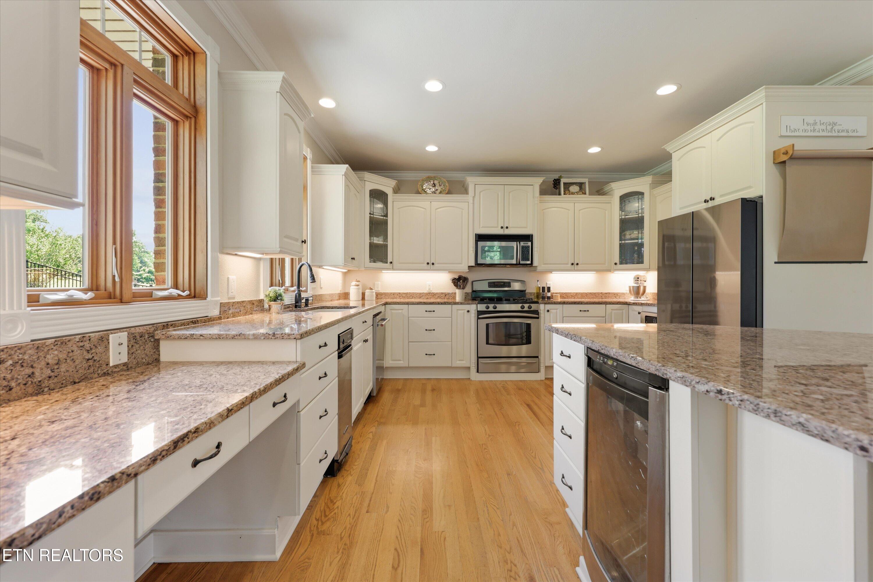 176 Apple Tree Drive Clinton TN 37716