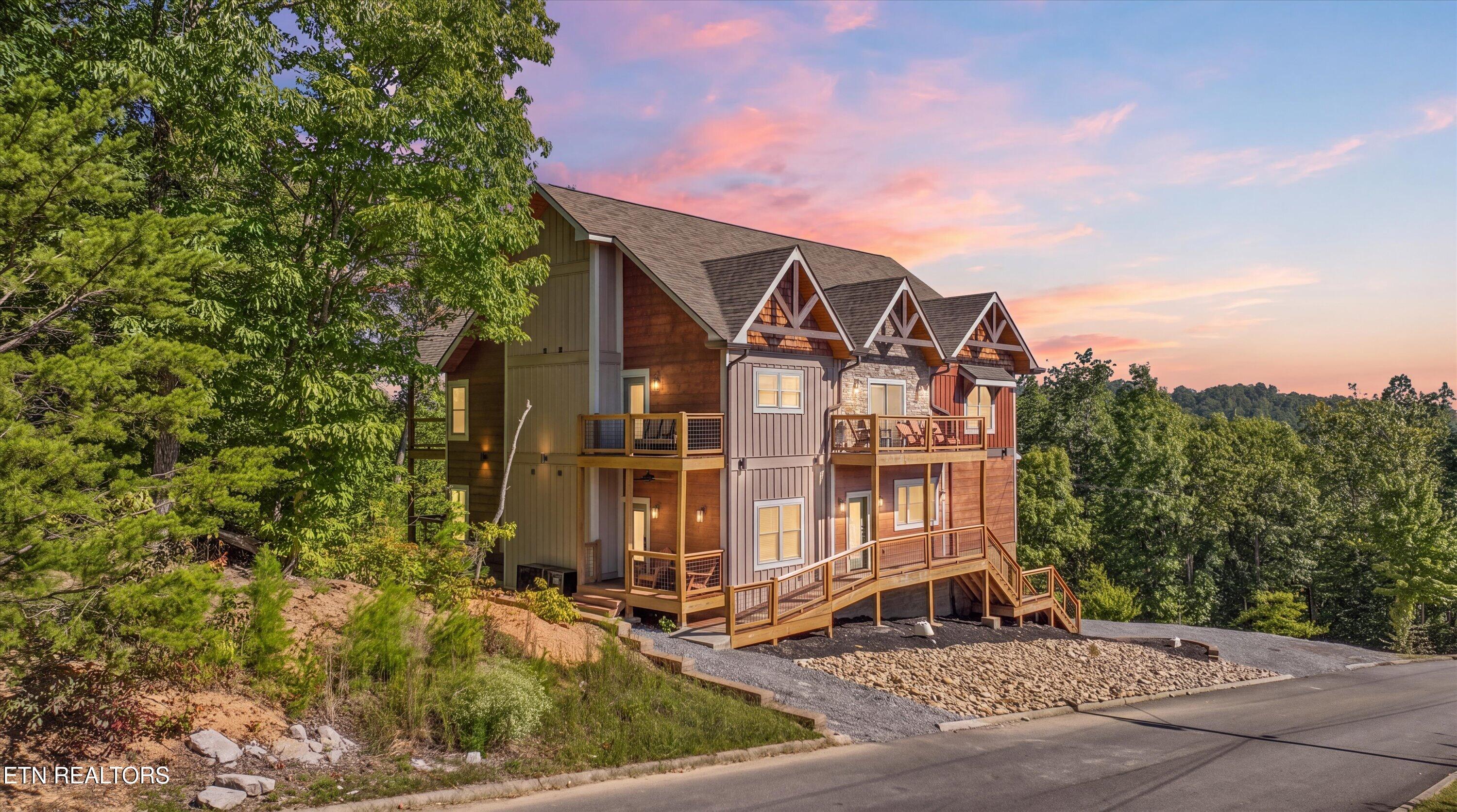 1706 Pinestand Ridge Way Sevierville TN 37862