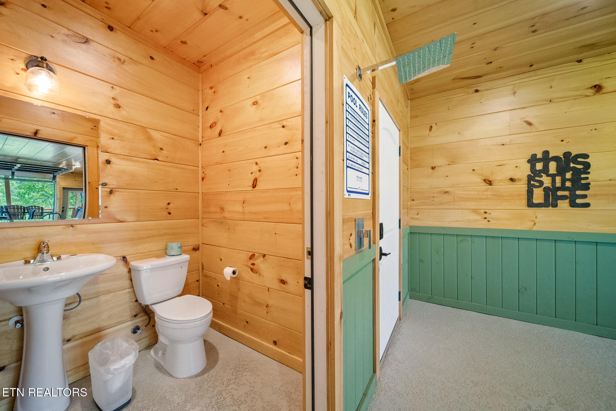 1706 Pinestand Ridge Way Sevierville TN 37862