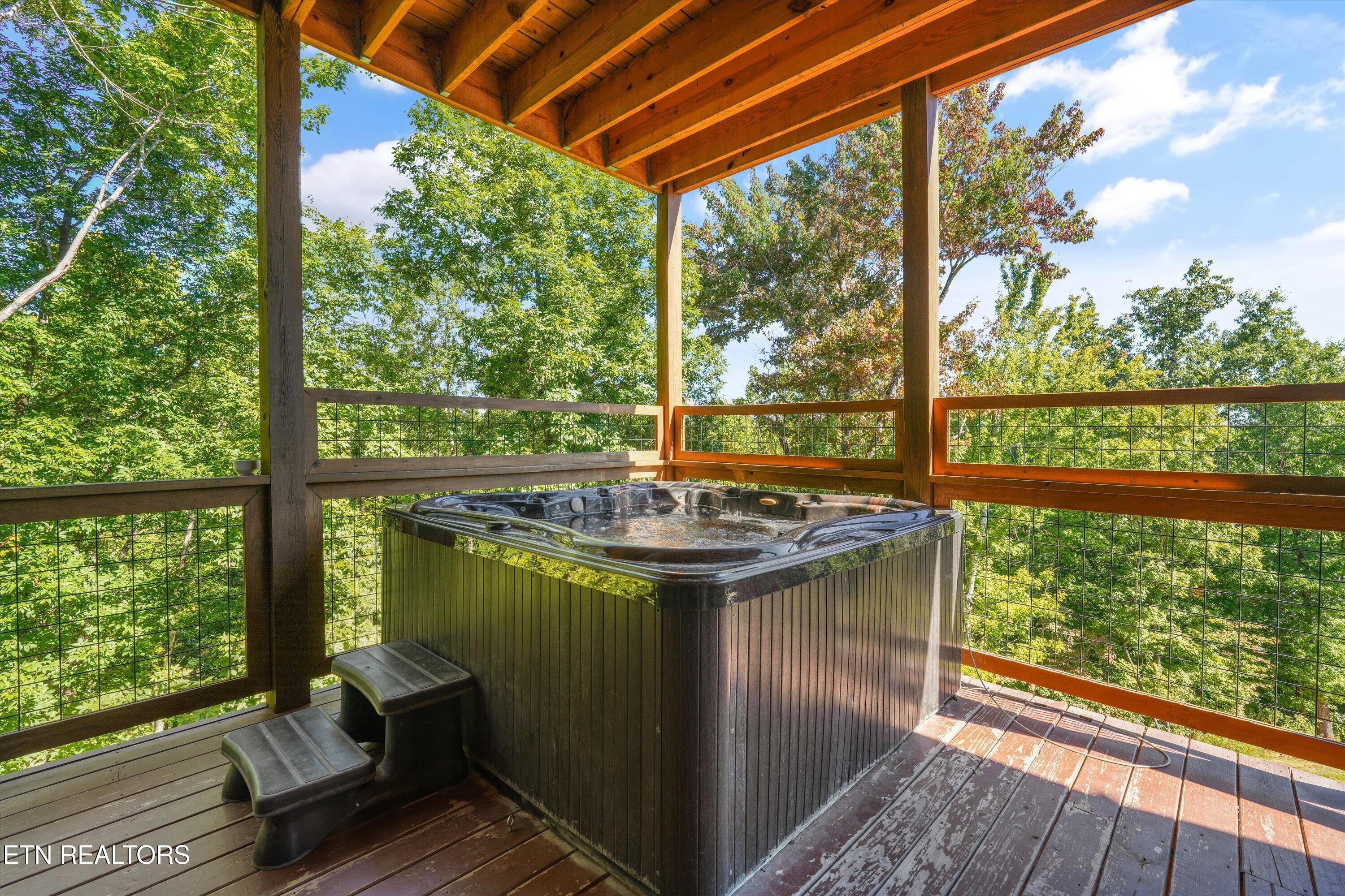 1706 Pinestand Ridge Way Sevierville TN 37862