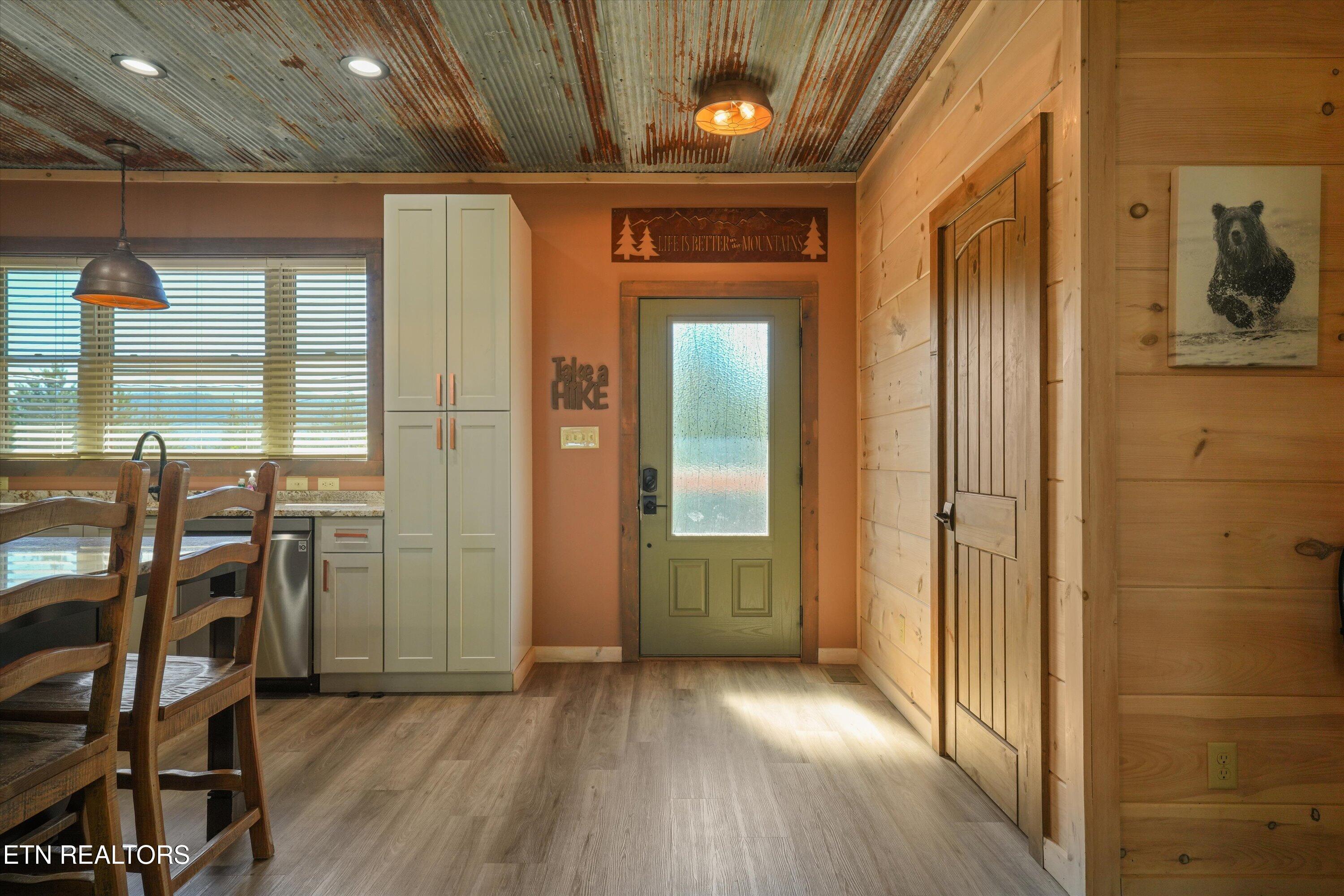 1706 Pinestand Ridge Way Sevierville TN 37862