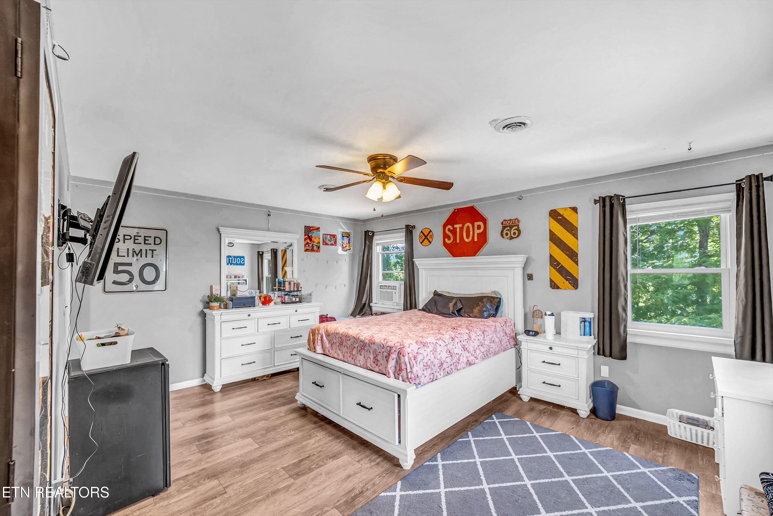 1131 Lindsey Drive Sevierville TN 37876