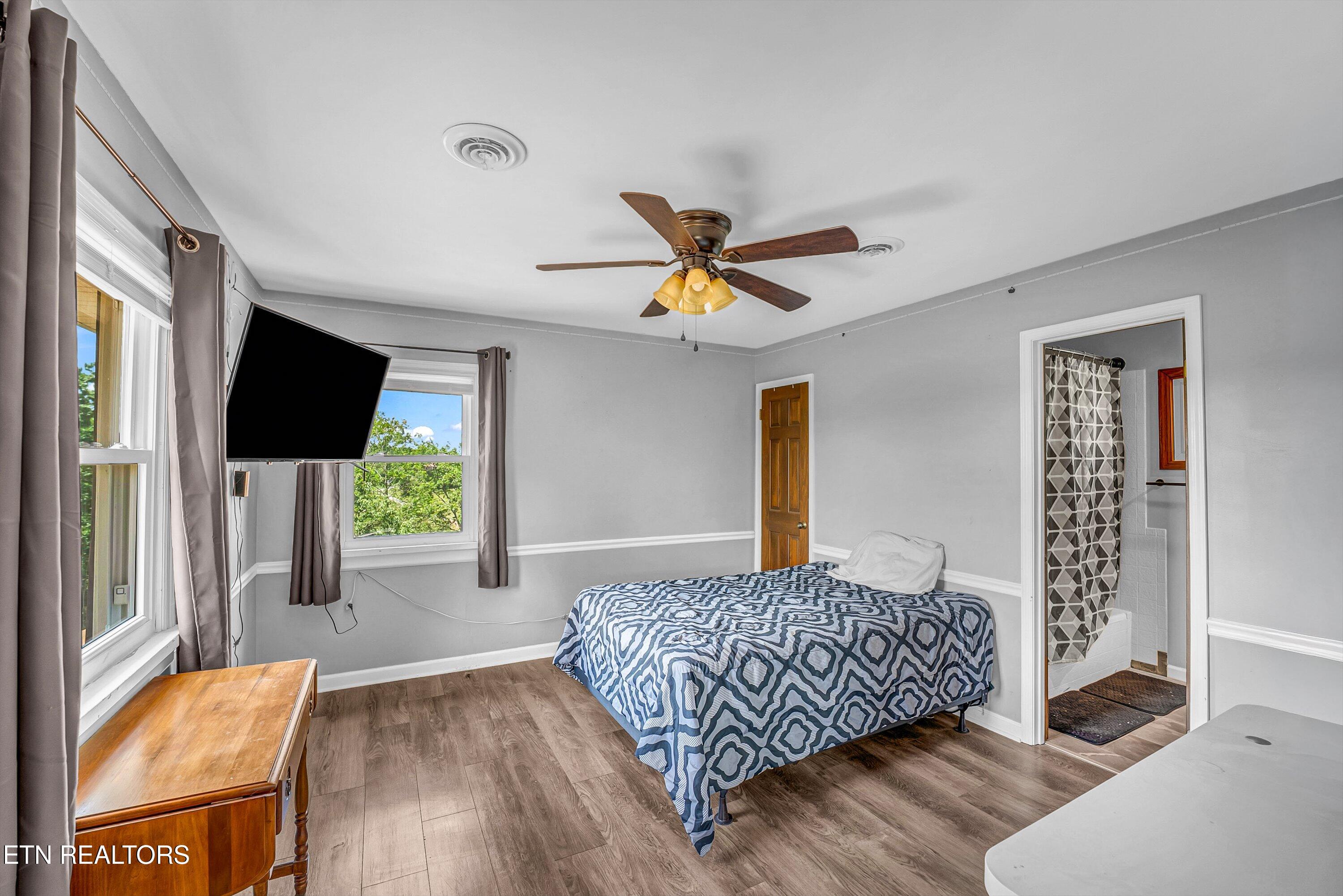 1131 Lindsey Drive Sevierville TN 37876