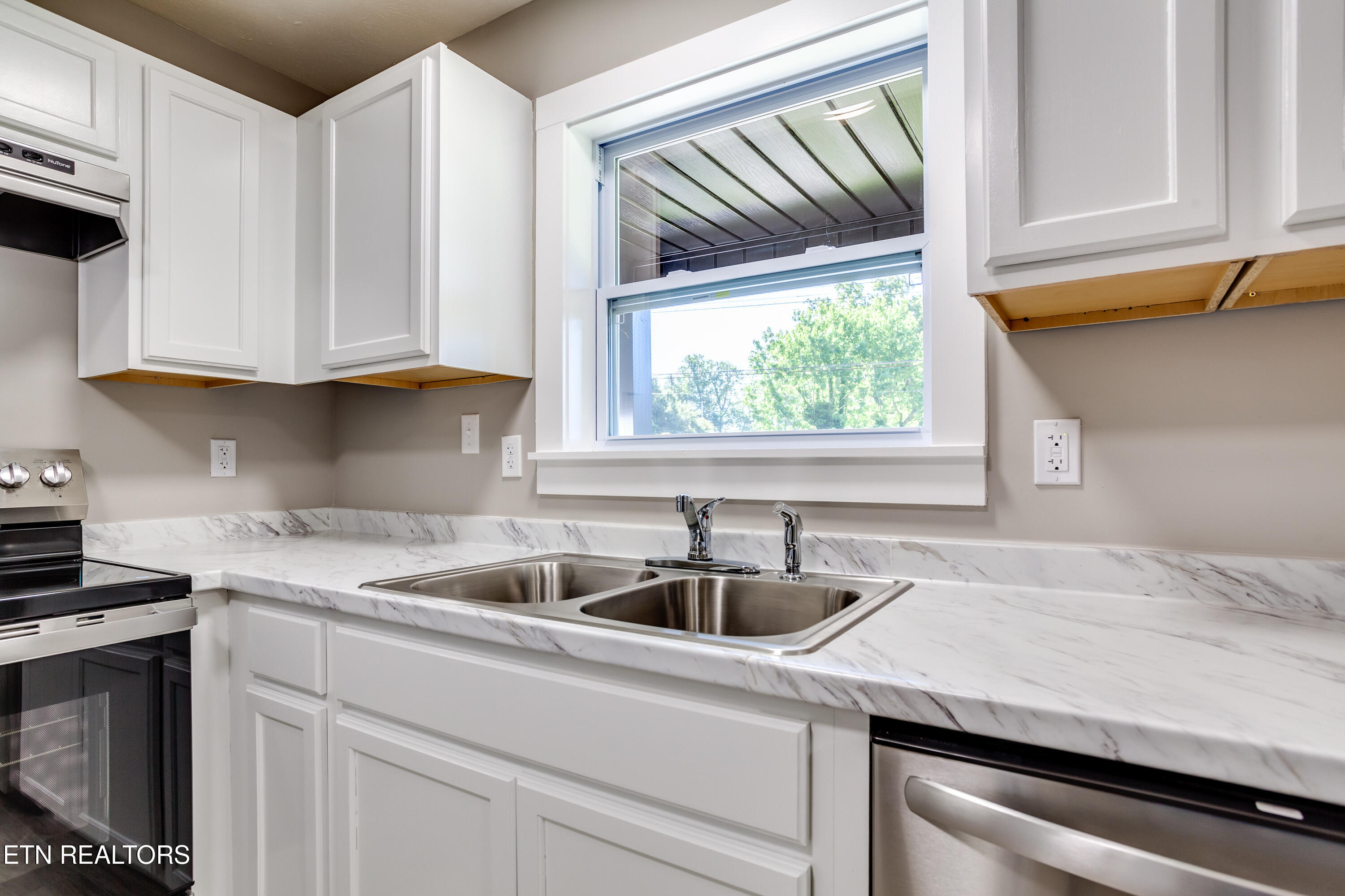 114 W Maiden Lane Oak Ridge TN 37830