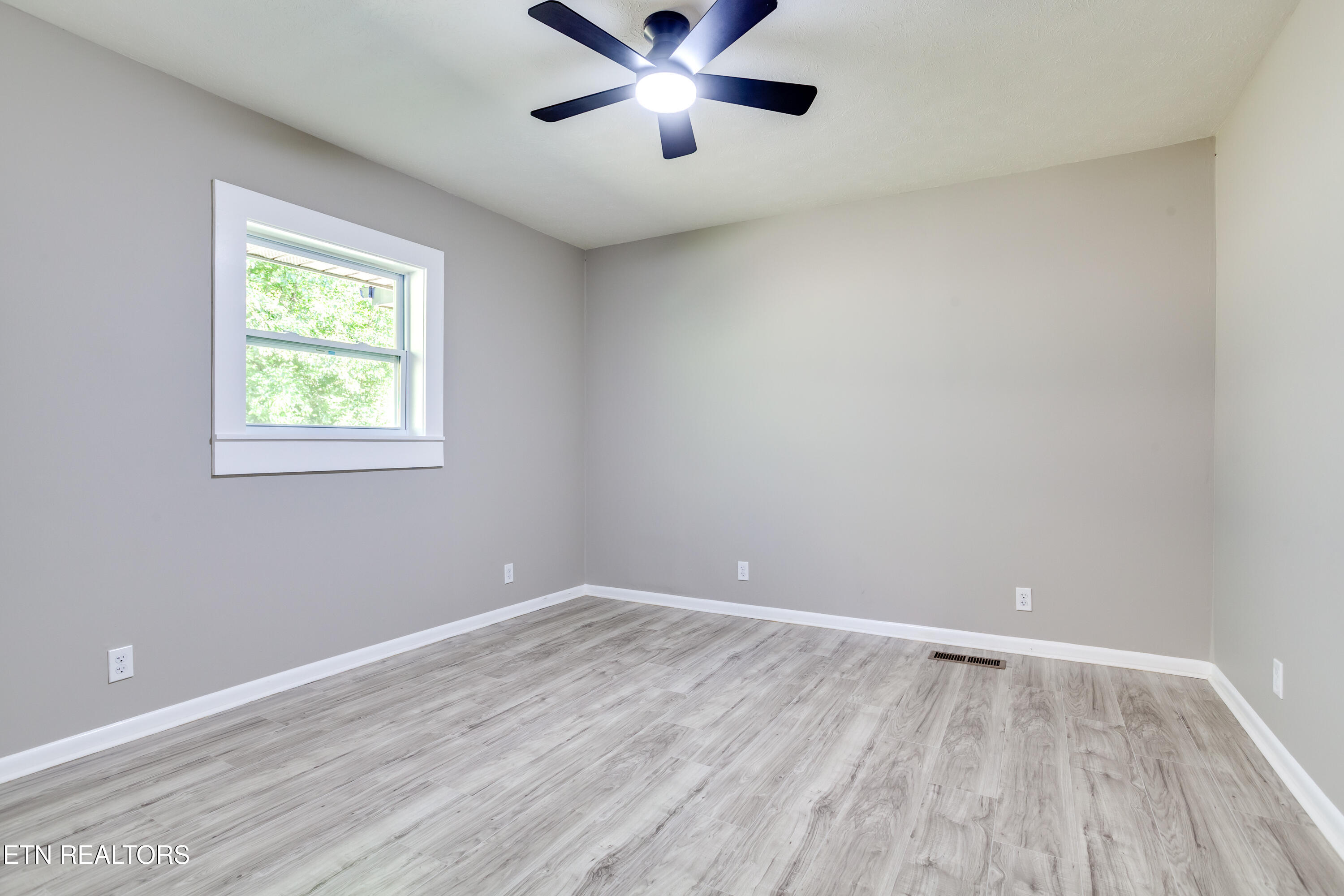 114 W Maiden Lane Oak Ridge TN 37830