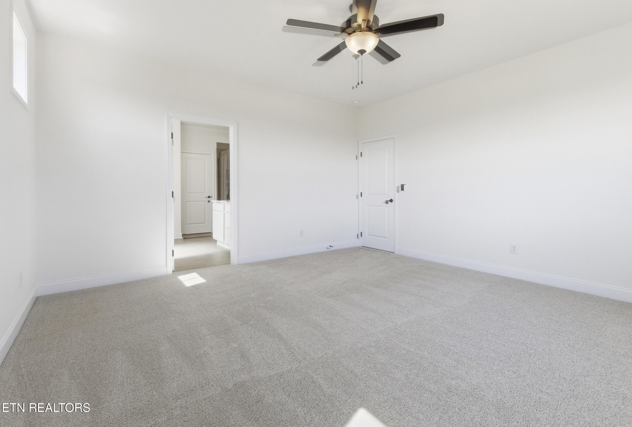 198 Limelight Lane Lenoir City TN 37772