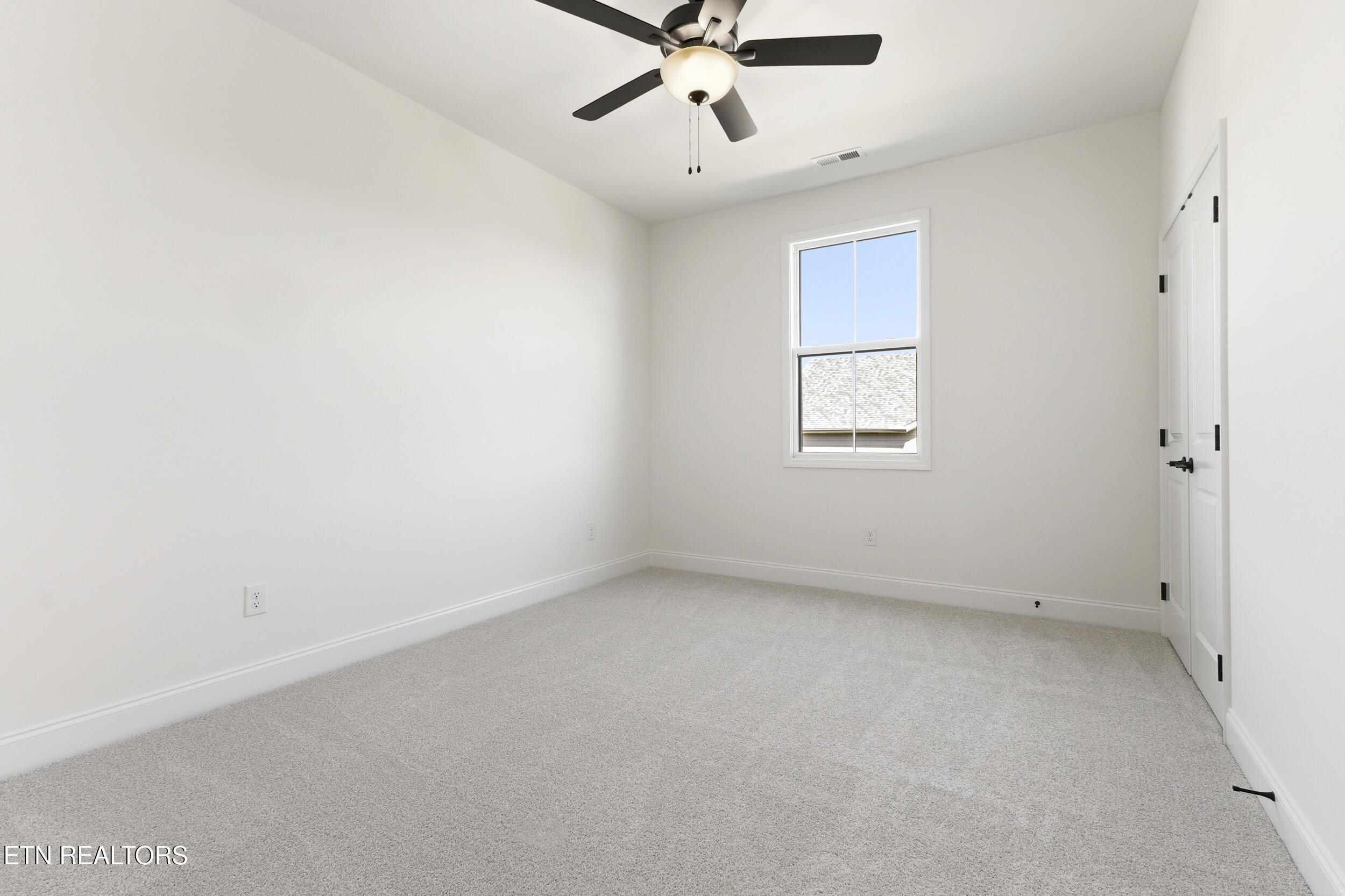 198 Limelight Lane Lenoir City TN 37772
