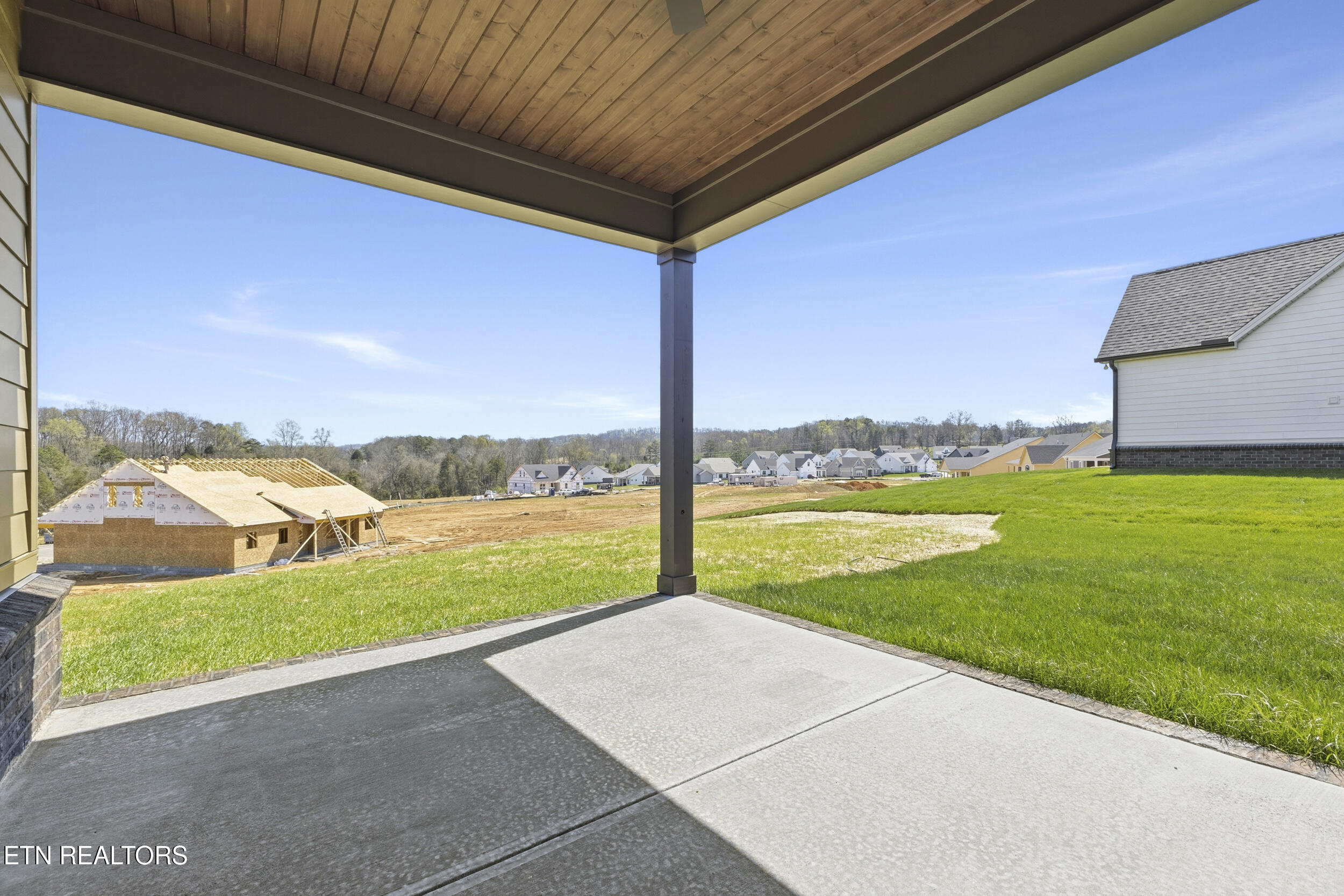 198 Limelight Lane Lenoir City TN 37772